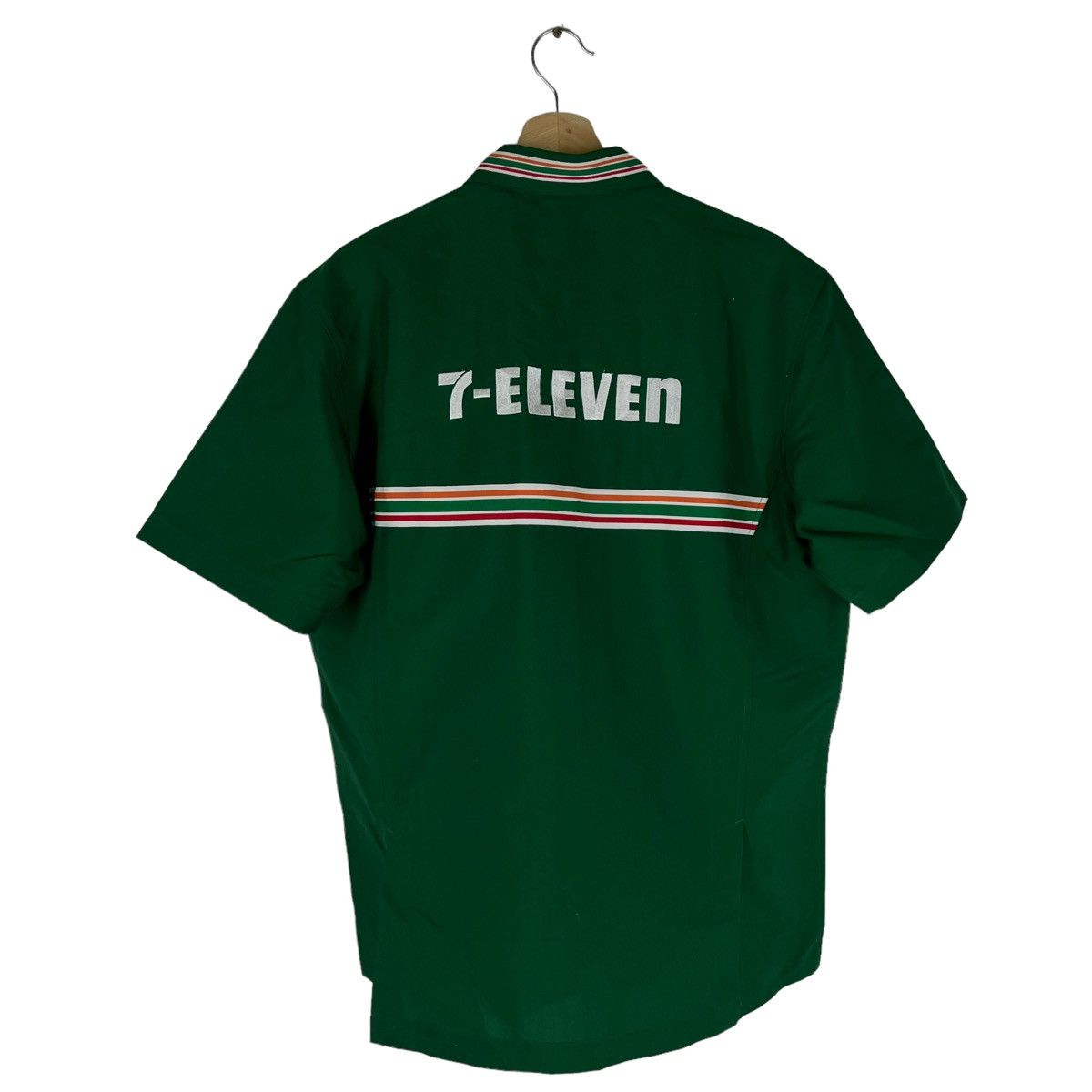 Japanese Brand VINTAGE 7-ELEVEN WORKERS WEAR BIG LOGO JACKET Size US L / EU 52-54 / 3 - 6 Thumbnail