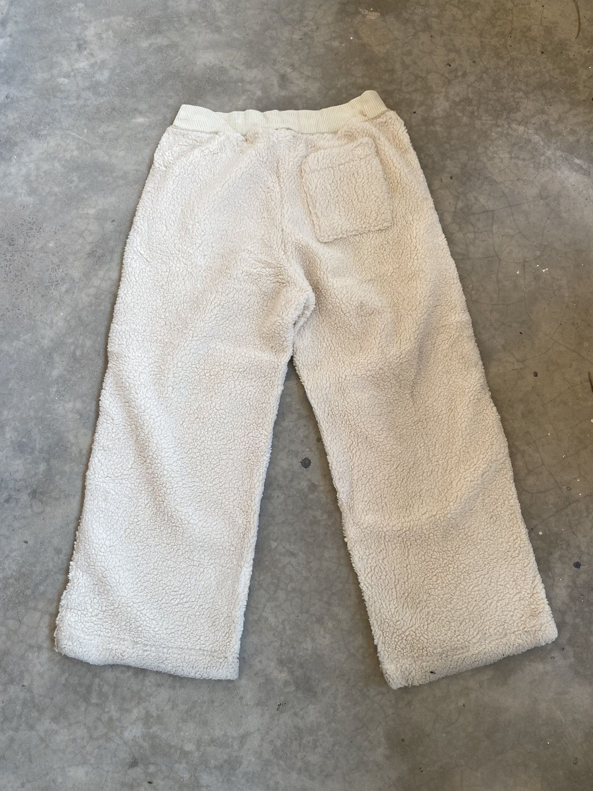 JW Anderson × Uniqlo Steals💥 Uniqlo JW Anderson sherpa Pants Size US 32 / EU 48 - 6 Thumbnail