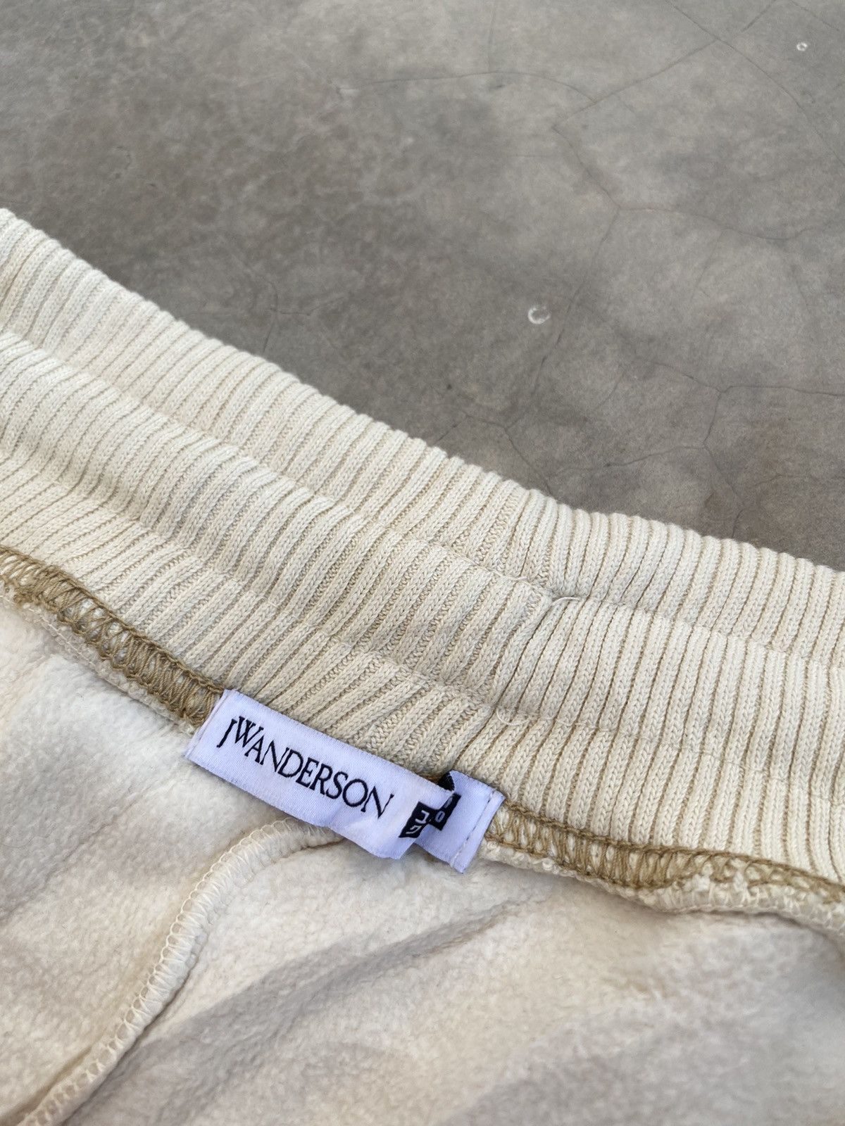JW Anderson × Uniqlo Steals💥 Uniqlo JW Anderson sherpa Pants Size US 32 / EU 48 - 4 Thumbnail