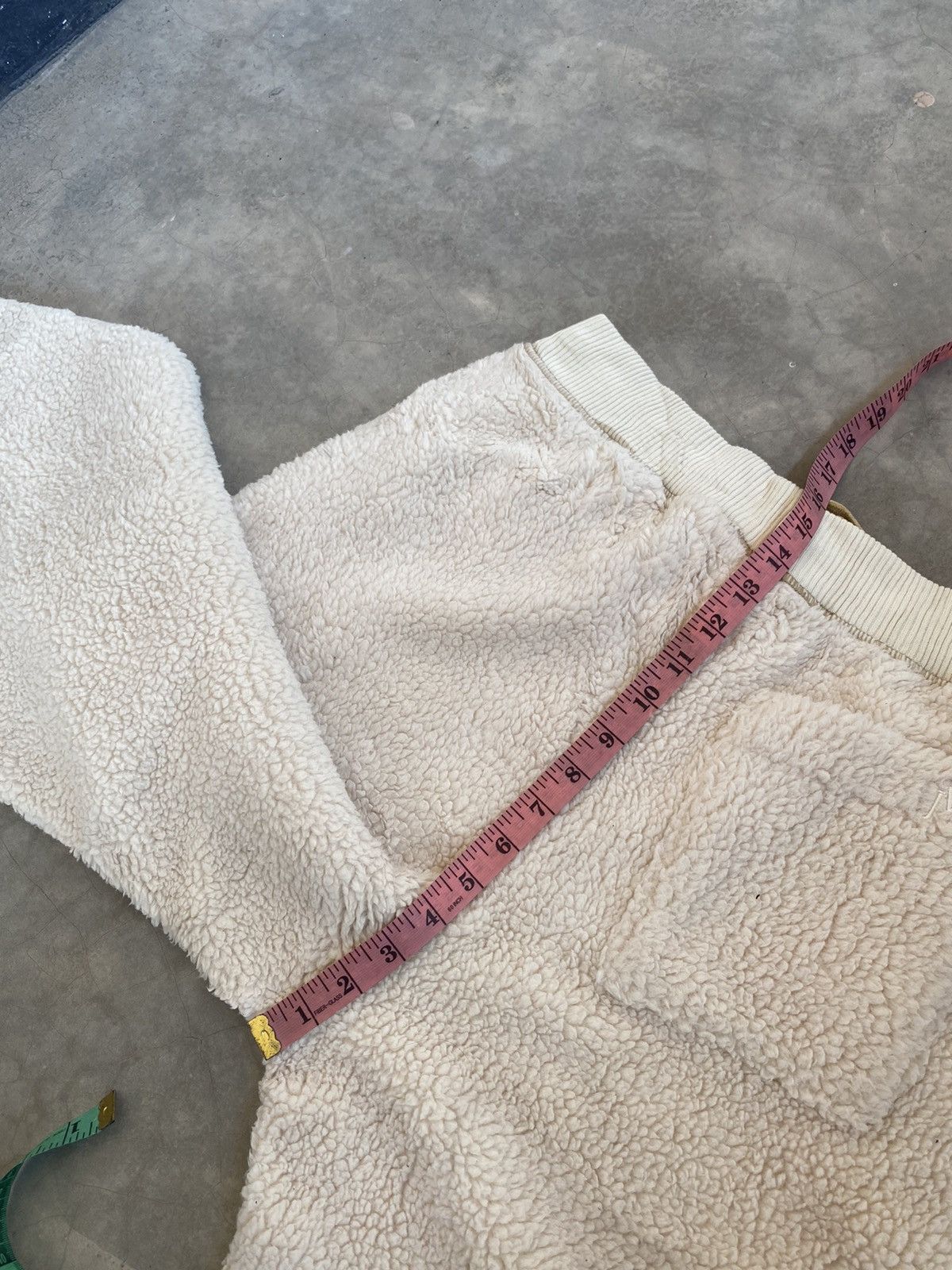 JW Anderson × Uniqlo Steals💥 Uniqlo JW Anderson sherpa Pants Size US 32 / EU 48 - 9 Thumbnail