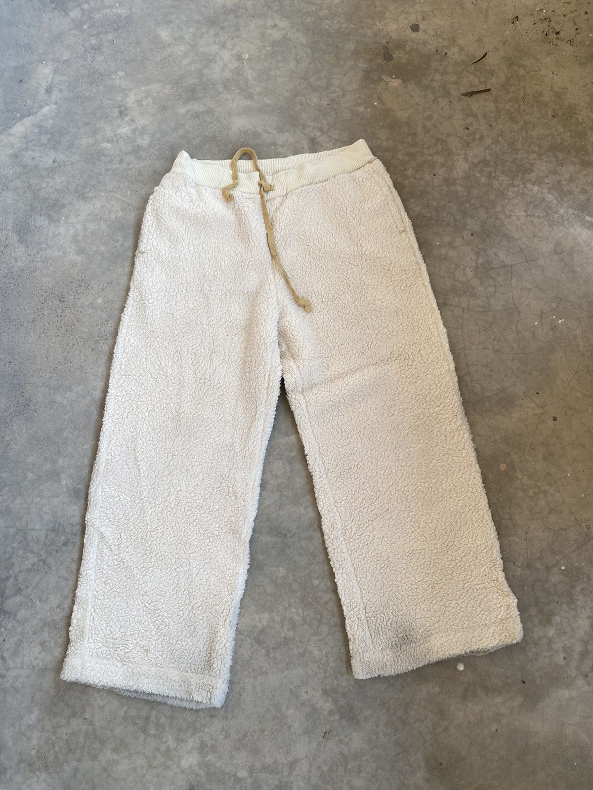 JW Anderson × Uniqlo Steals💥 Uniqlo JW Anderson sherpa Pants Size US 32 / EU 48 - 1 Thumbnail