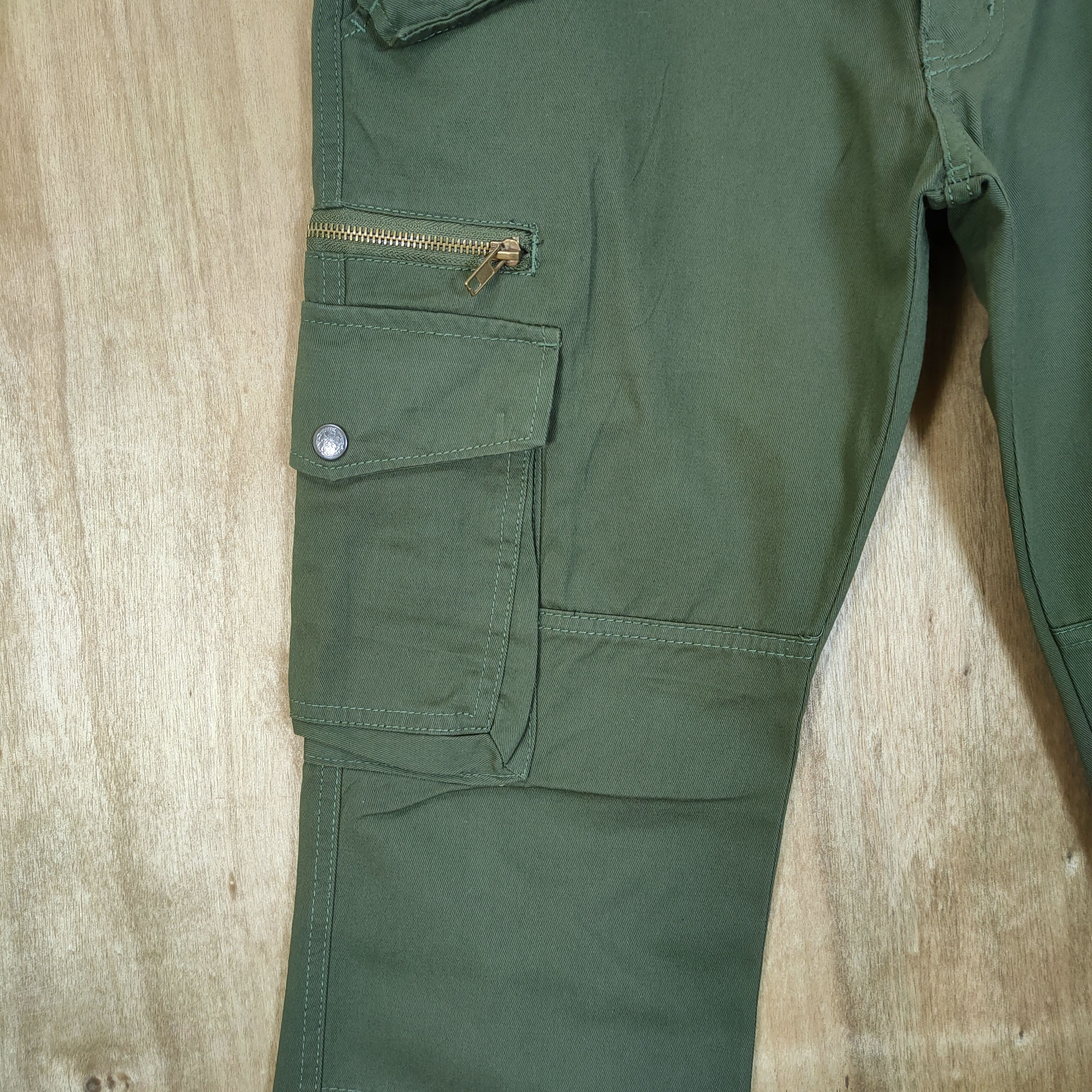 Roots ROOT THREE FLARE CARGO PANTS MULTIPOCKET TACTICAL Size US 31 - 10 Thumbnail
