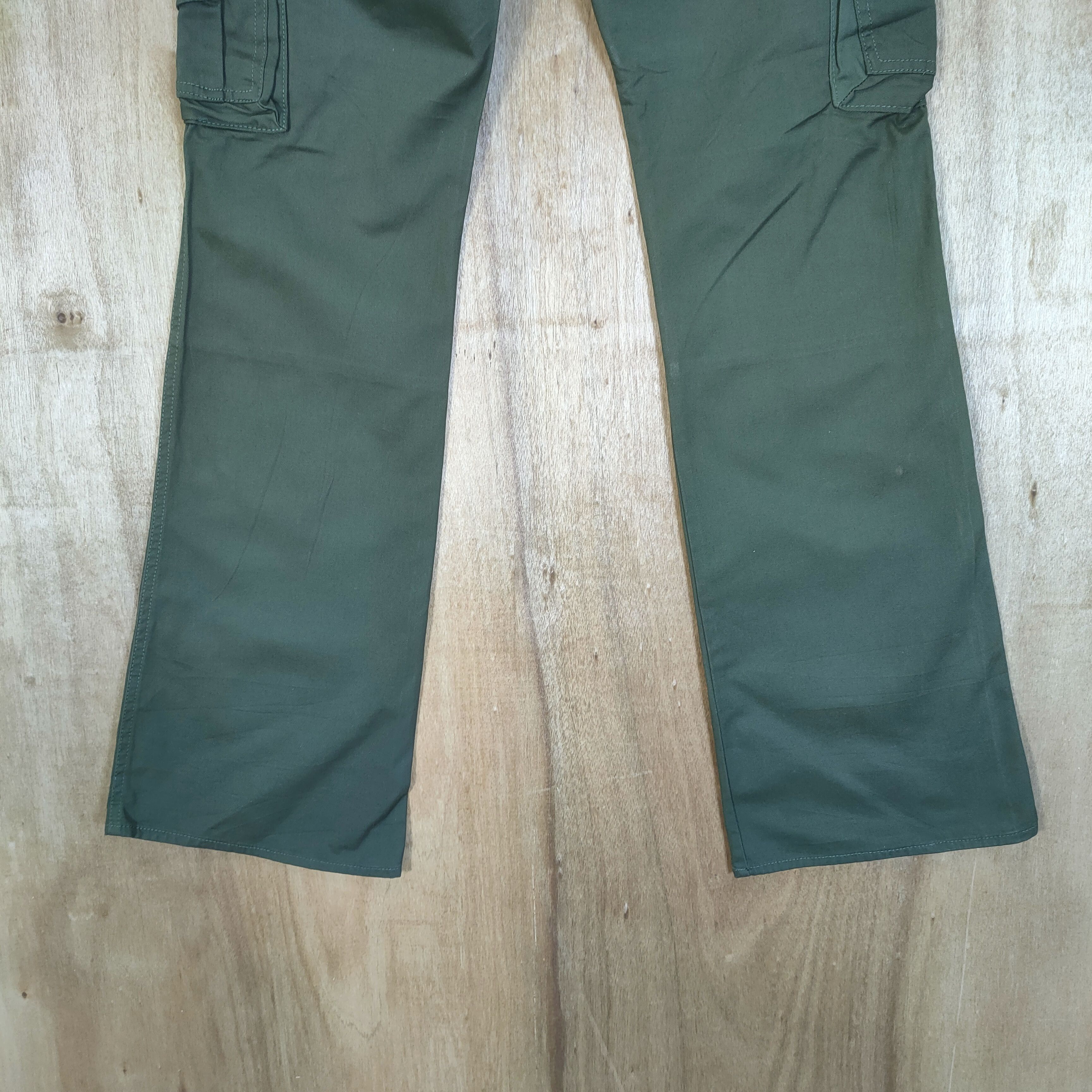 Roots ROOT THREE FLARE CARGO PANTS MULTIPOCKET TACTICAL Size US 31 - 8 Thumbnail