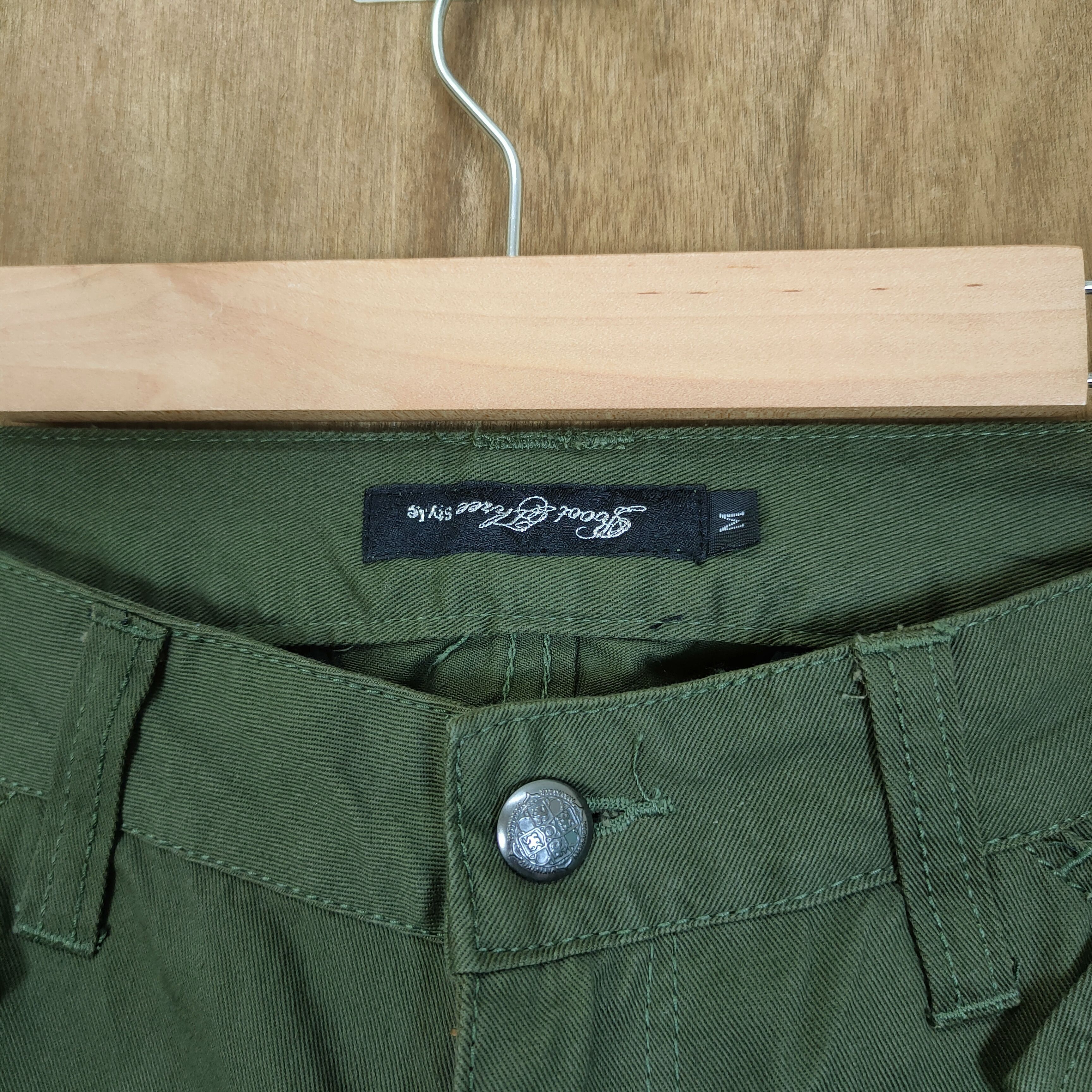 Roots ROOT THREE FLARE CARGO PANTS MULTIPOCKET TACTICAL Size US 31 - 4 Thumbnail