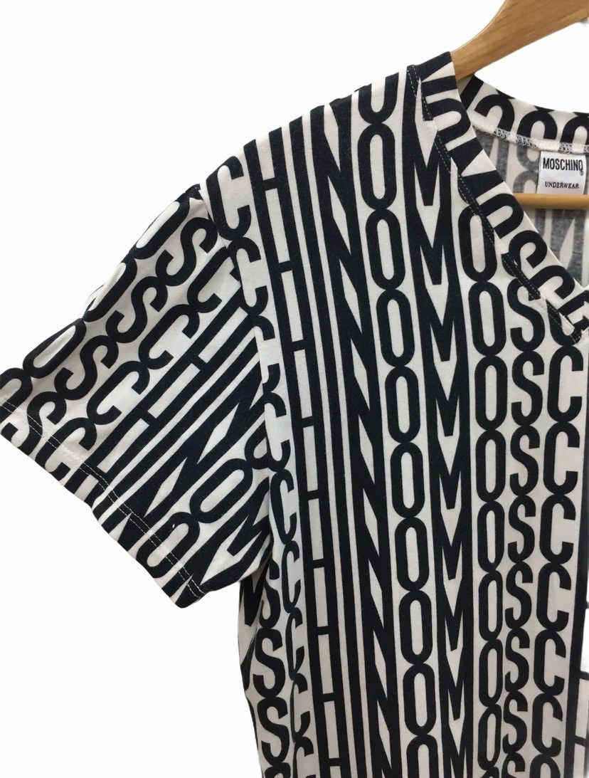 Moschino 90’s full print logo tee / palace denim print inspiration Size US M / EU 48-50 / 2 - 4 Thumbnail