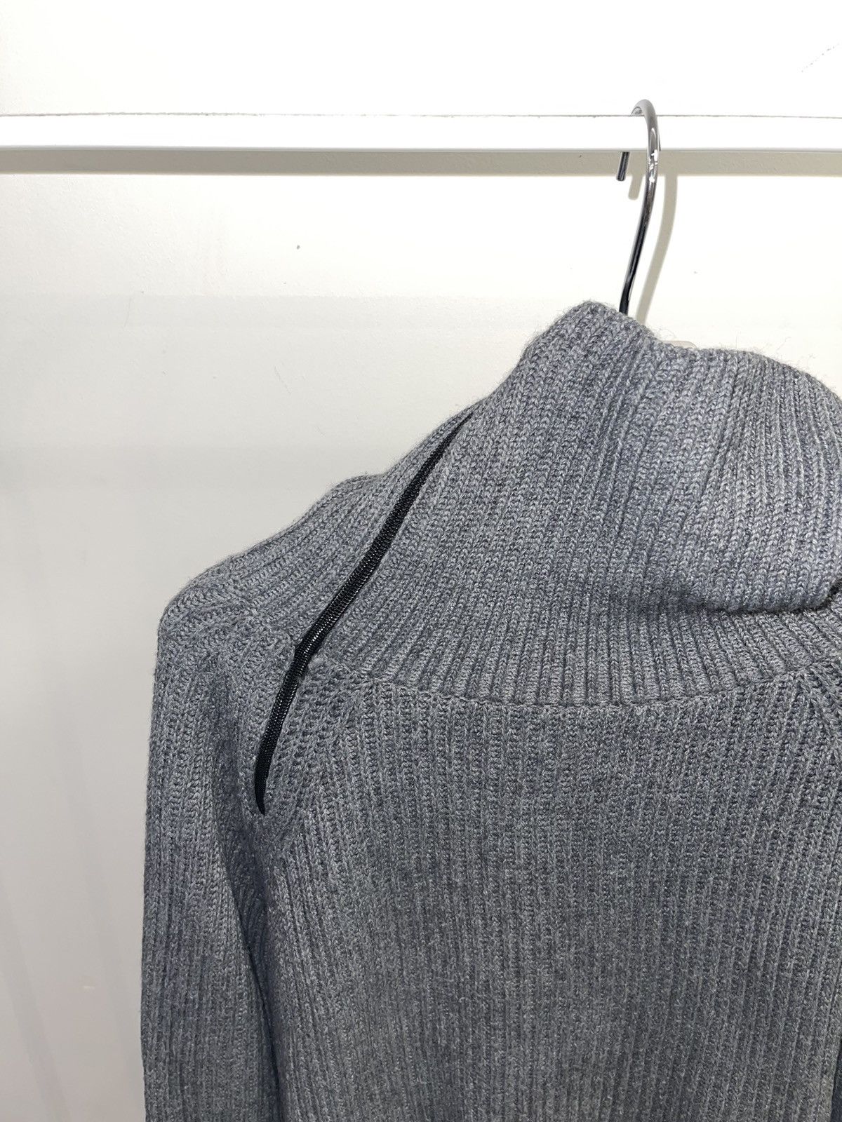 Valentino Valentino Wool Zipped Turtleneck Sweater Size US XL / EU 56 / 4 - 6 Thumbnail