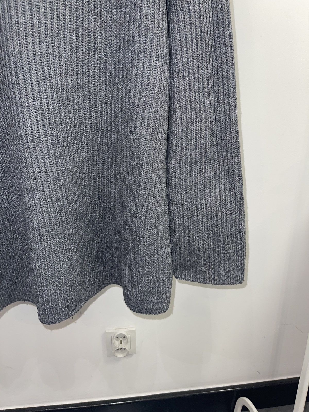 Valentino Valentino Wool Zipped Turtleneck Sweater Size US XL / EU 56 / 4 - 10 Thumbnail