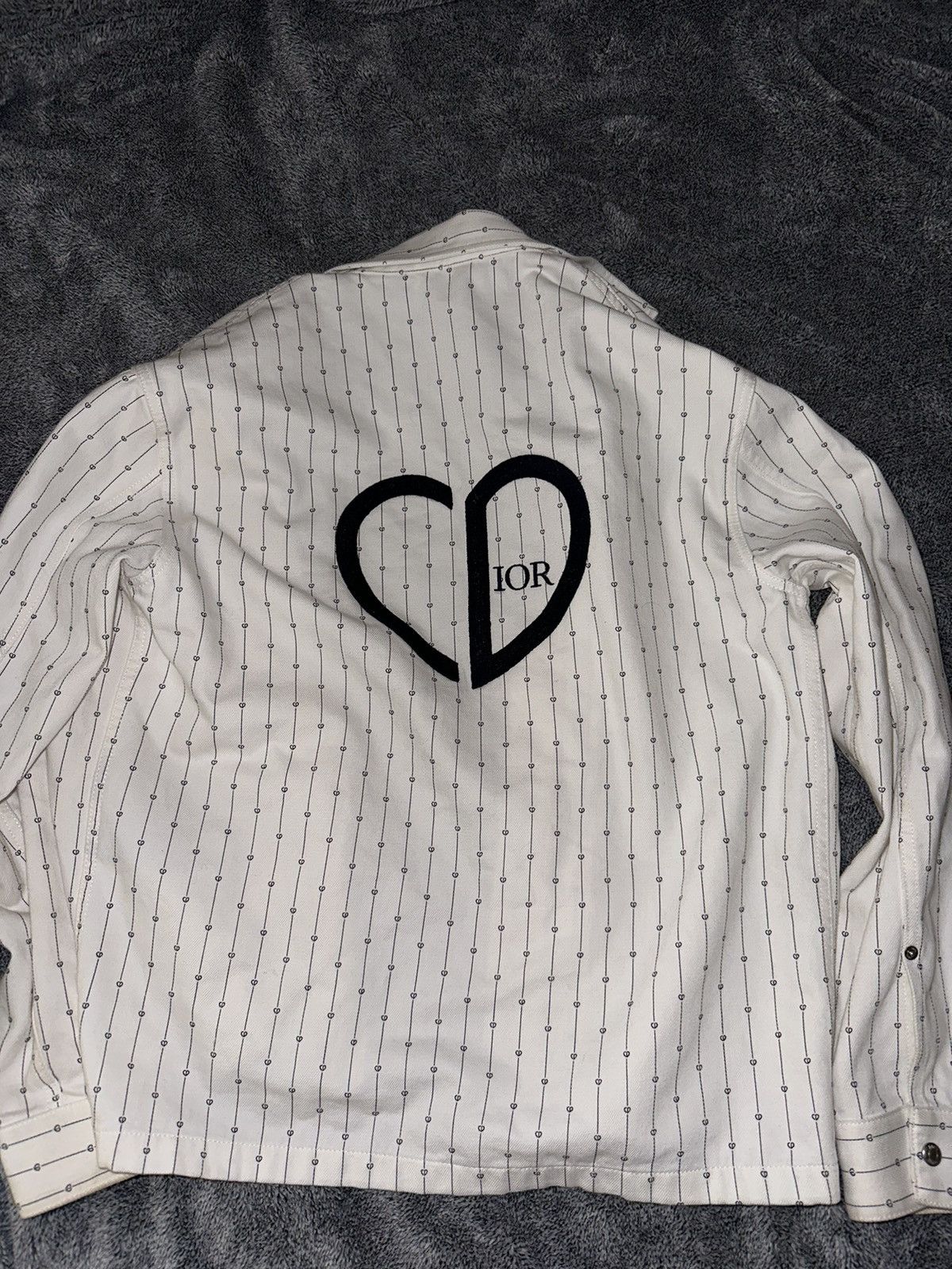 Dior Dior White Pinstriped 'CD Heart' Overshirt Size US M / EU 48-50 / 2 - 2 Thumbnail