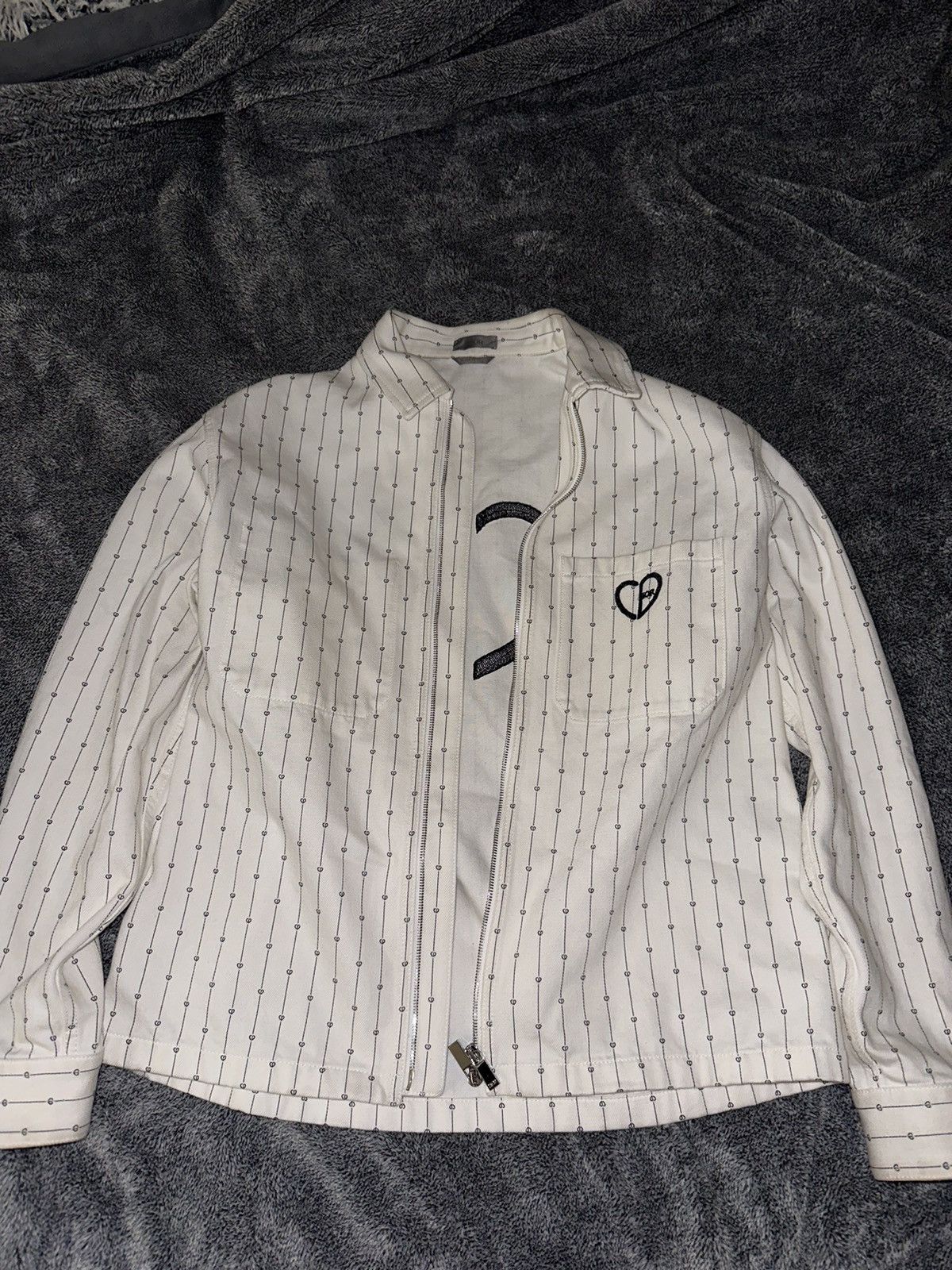 Dior Dior White Pinstriped 'CD Heart' Overshirt Size US M / EU 48-50 / 2 - 1 Thumbnail