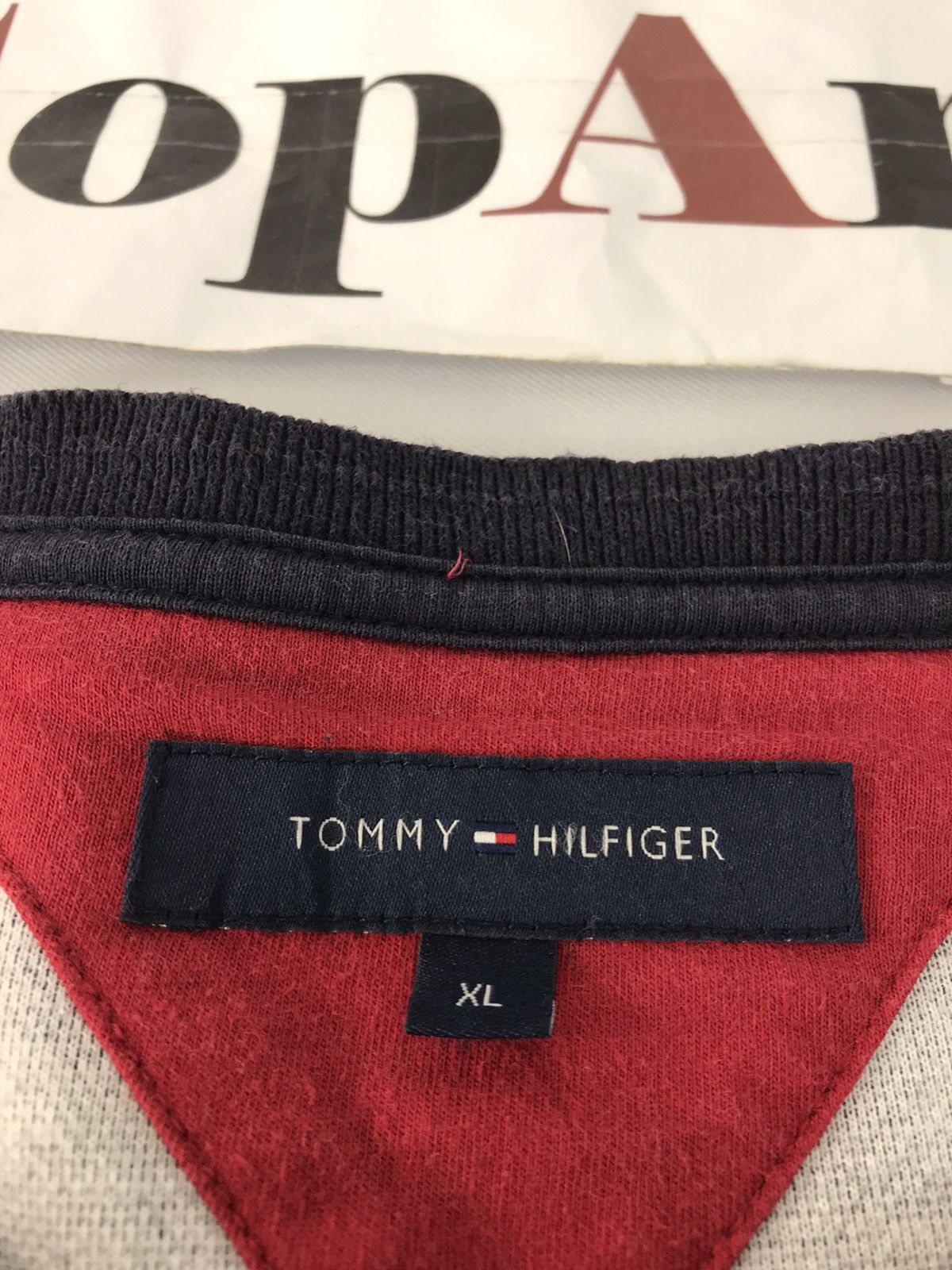 Tommy Hilfiger Tommy Hilfiger Simple Logo Button Style Size US M / EU 48-50 / 2 - 6 Thumbnail
