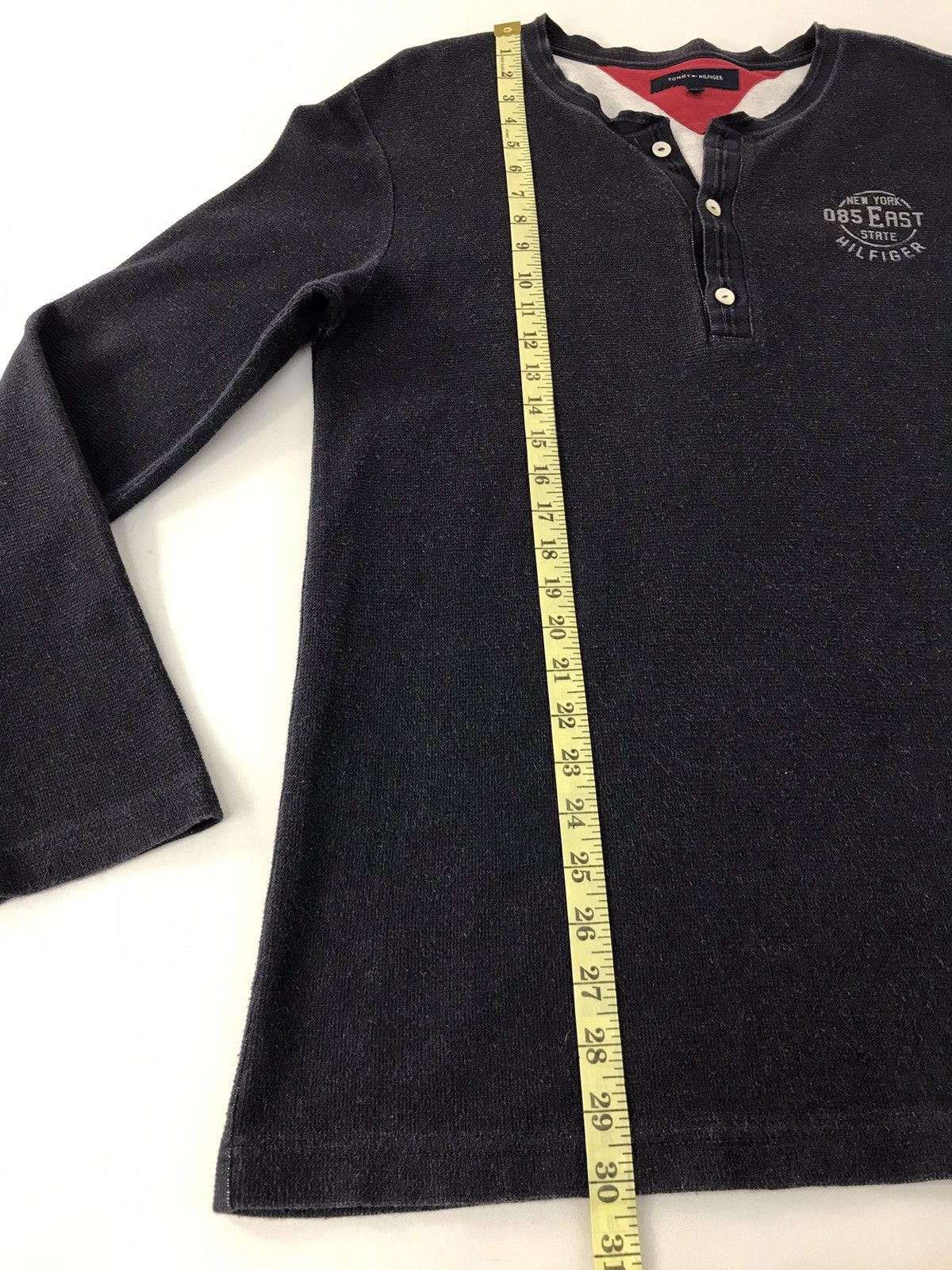Tommy Hilfiger Tommy Hilfiger Simple Logo Button Style Size US M / EU 48-50 / 2 - 11 Thumbnail