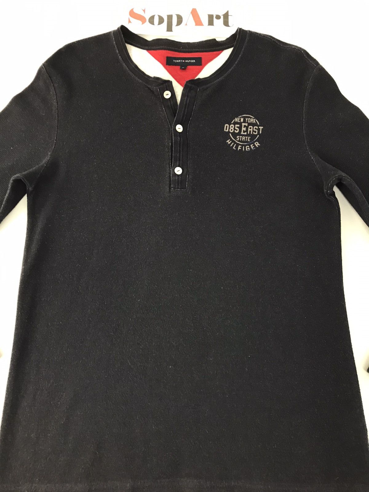 Tommy Hilfiger Tommy Hilfiger Simple Logo Button Style Size US M / EU 48-50 / 2 - 3 Thumbnail
