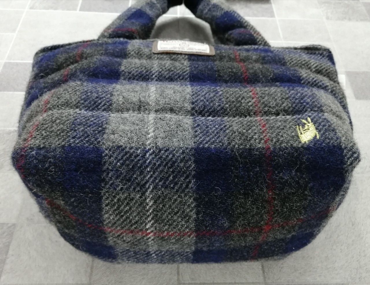 Harris Tweed × ROOTOTE RARE!🔥HARRIS TWEED x ROOTOTE WOOL Tote/ Hand Warmer Bag Size ONE SIZE - 13 Thumbnail