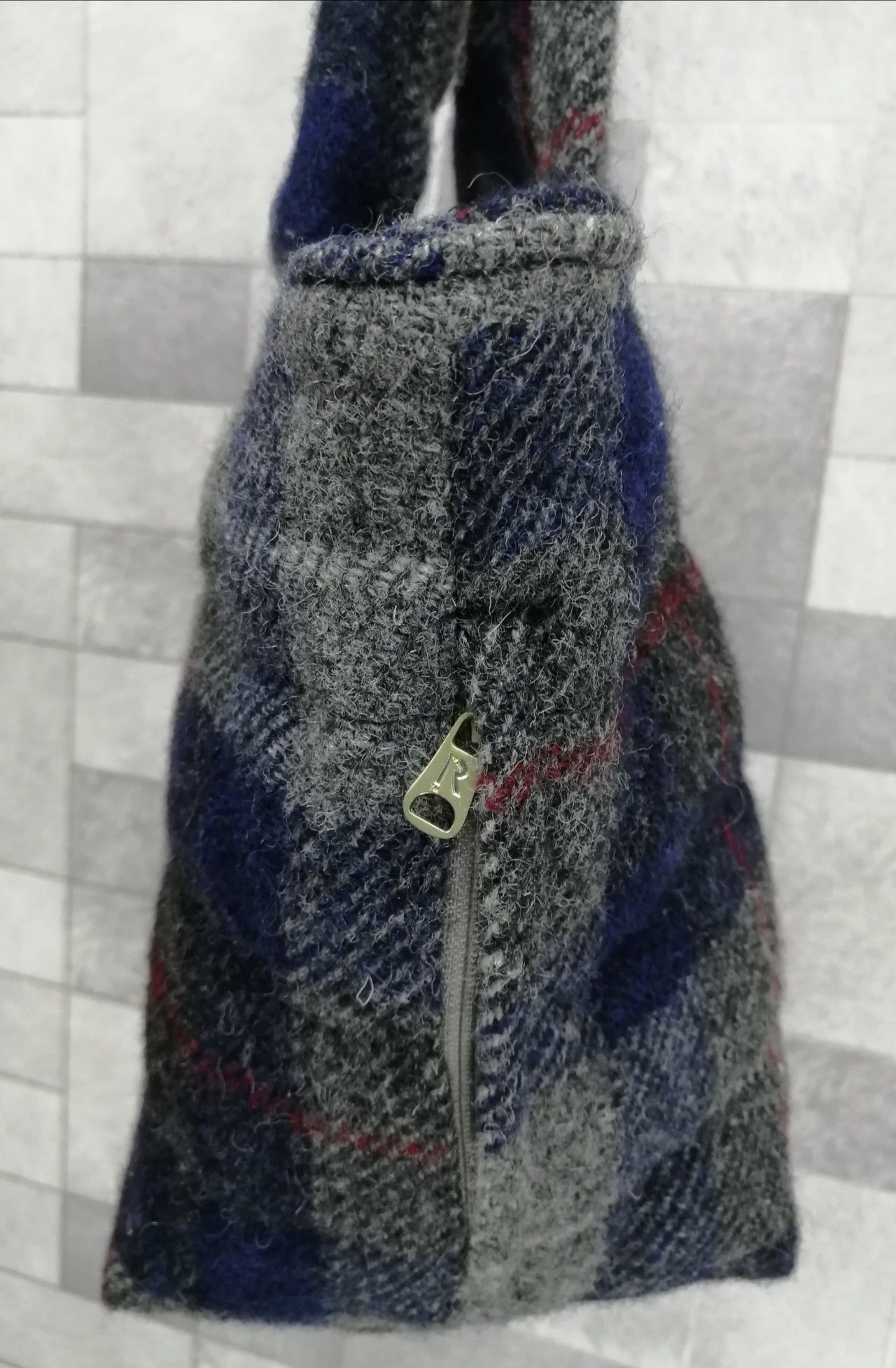 Harris Tweed × ROOTOTE RARE!🔥HARRIS TWEED x ROOTOTE WOOL Tote/ Hand Warmer Bag Size ONE SIZE - 14 Thumbnail