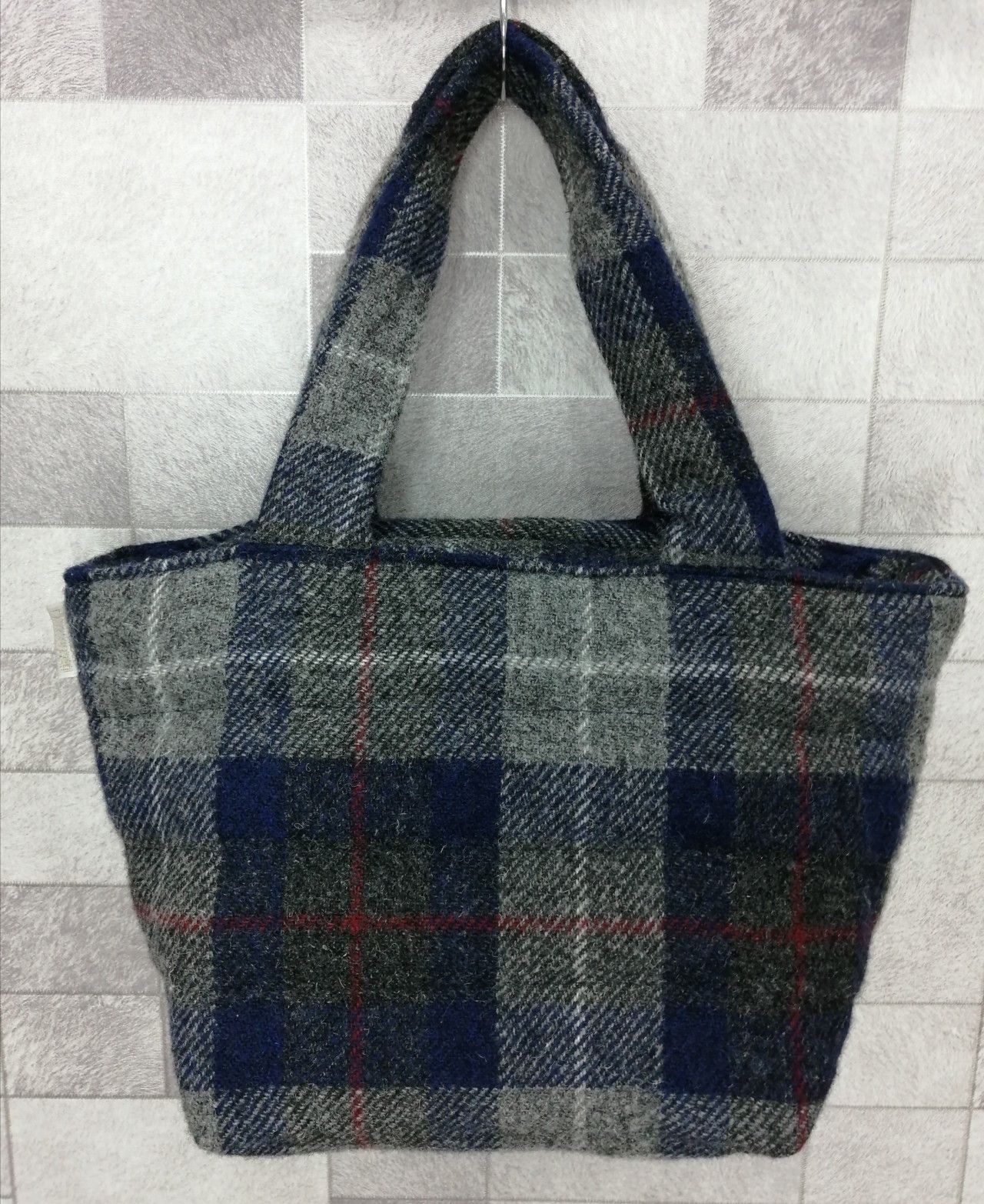 Harris Tweed × ROOTOTE RARE!🔥HARRIS TWEED x ROOTOTE WOOL Tote/ Hand Warmer Bag Size ONE SIZE - 4 Thumbnail