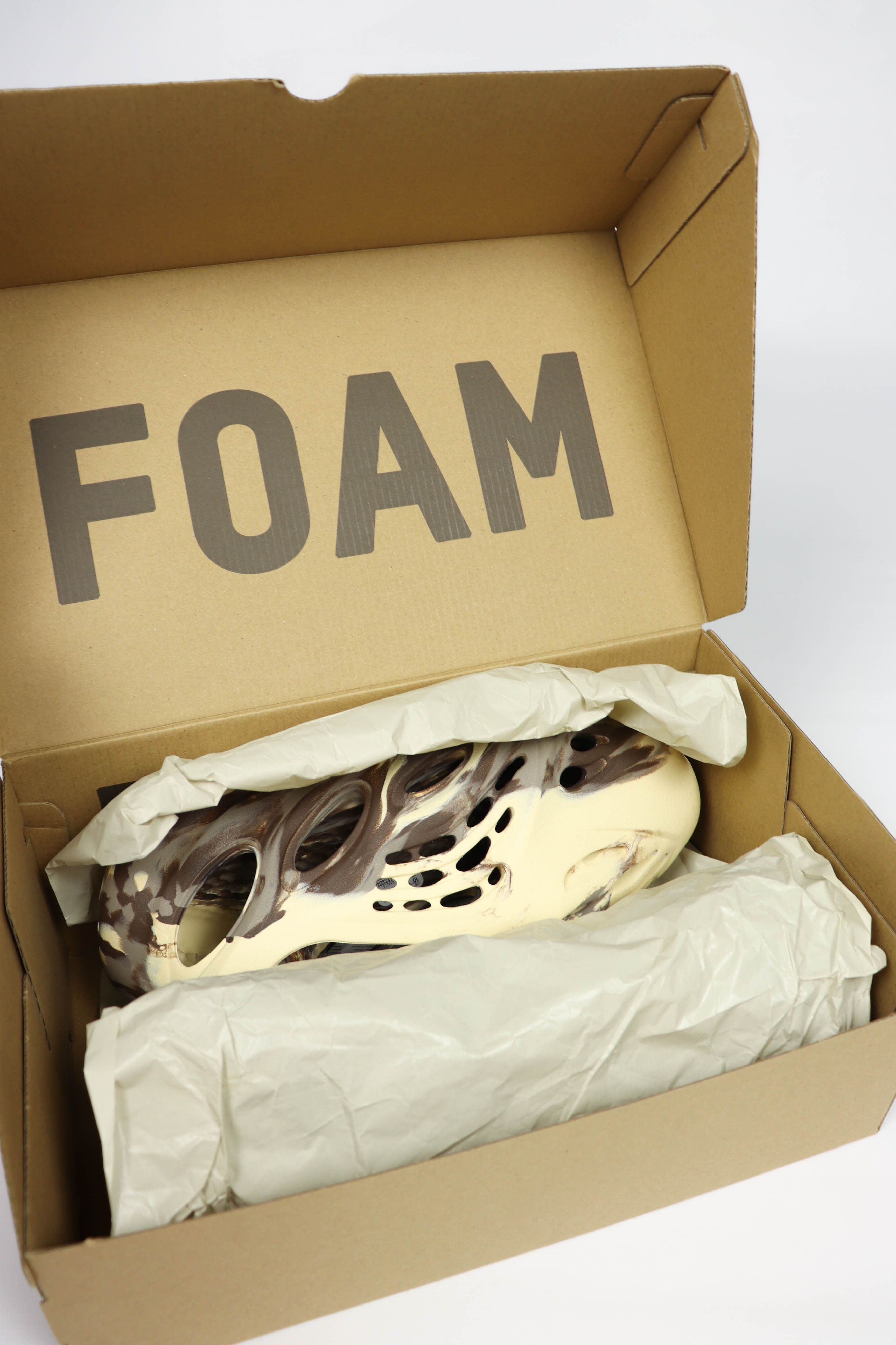 Adidas × Kanye West YZY Yeezy Foam Runner GX8774 MX Cream Clay Size US 10 / EU 43 - 2 Thumbnail