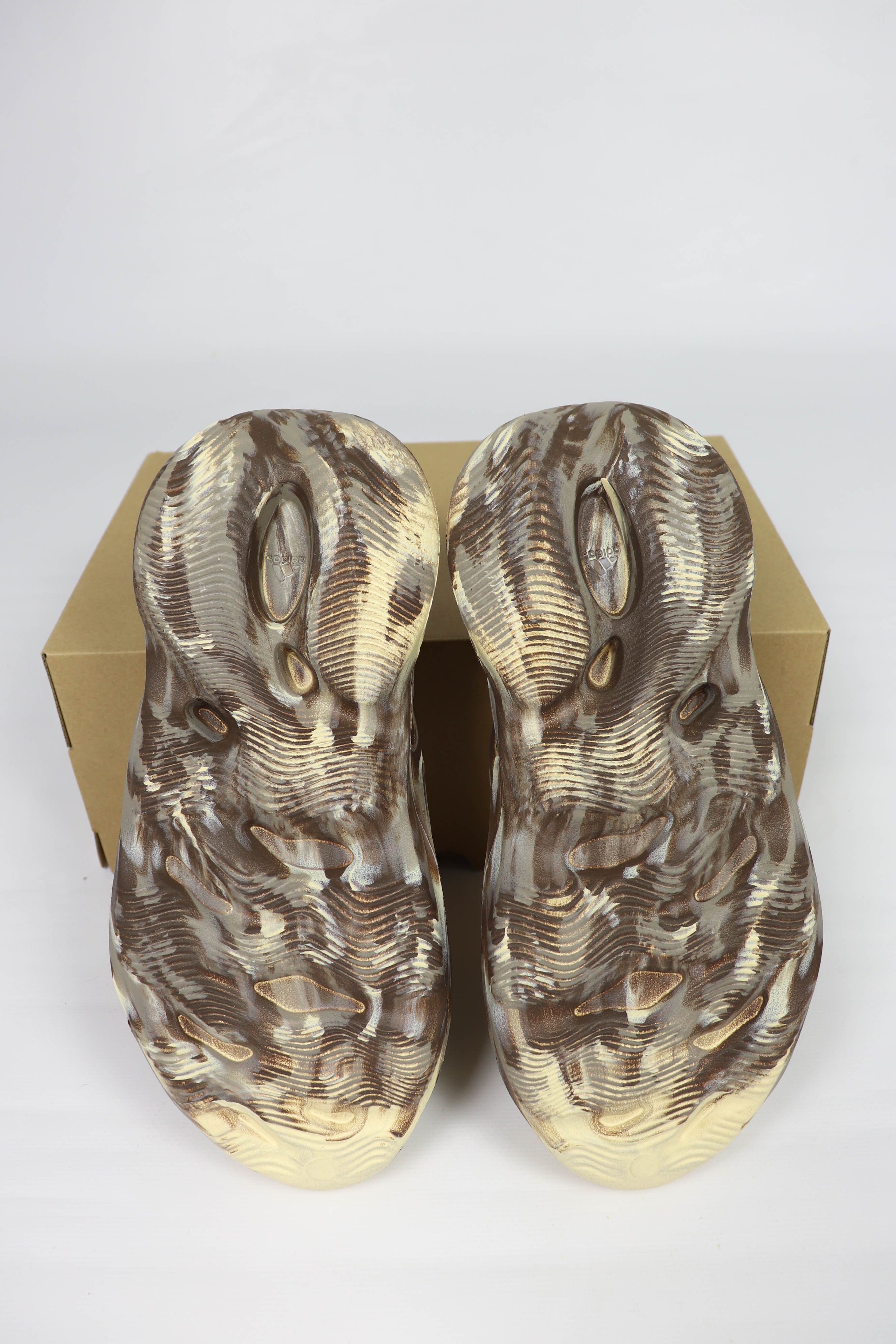 Adidas × Kanye West YZY Yeezy Foam Runner GX8774 MX Cream Clay Size US 10 / EU 43 - 10 Thumbnail
