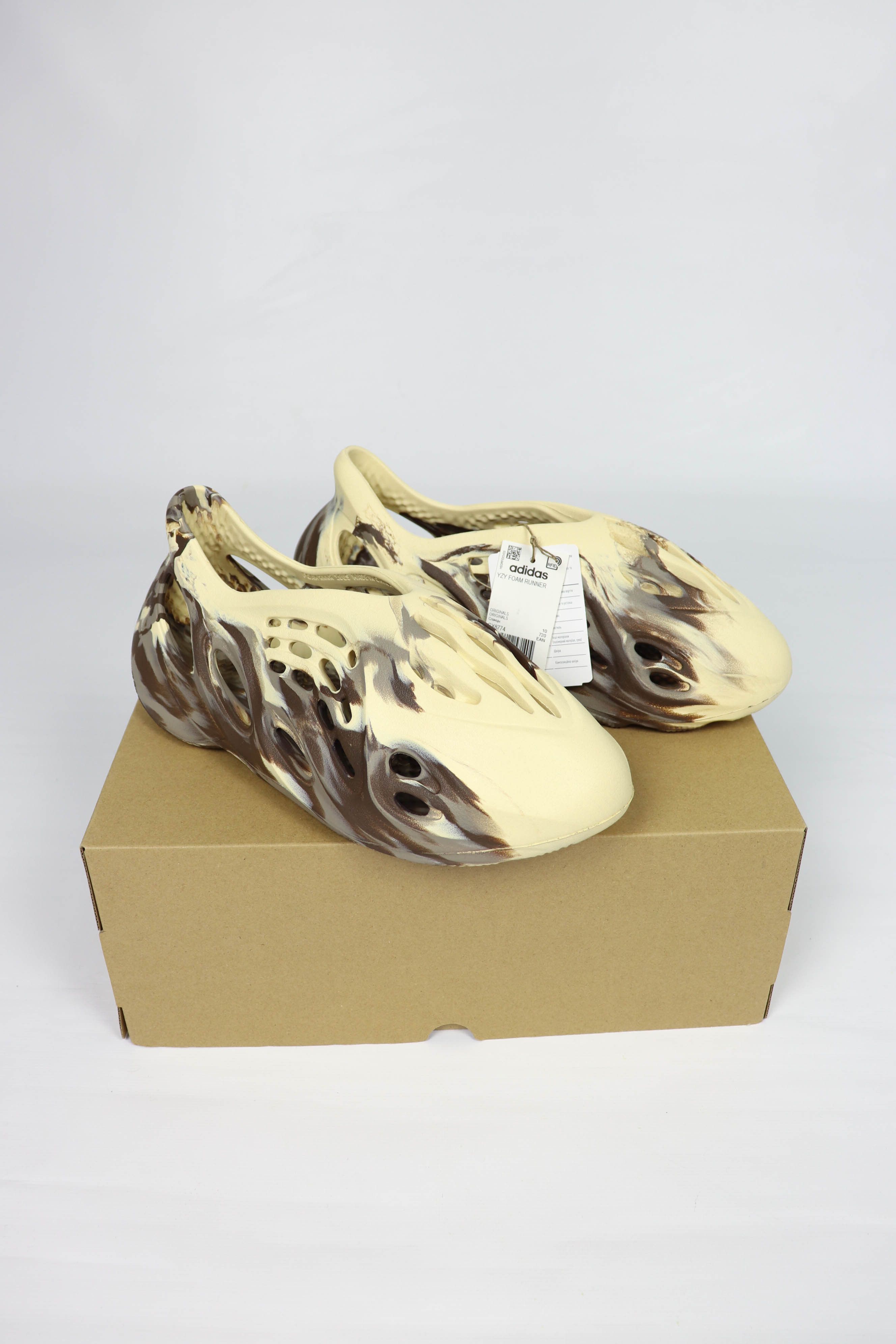 Adidas × Kanye West YZY Yeezy Foam Runner GX8774 MX Cream Clay Size US 10 / EU 43 - 1 Thumbnail