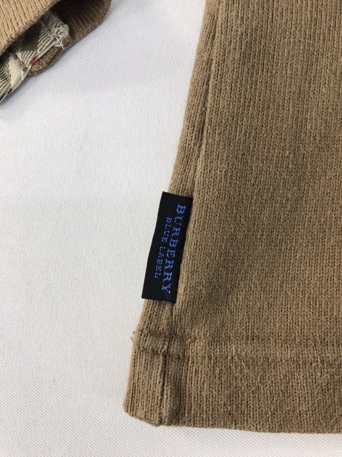 Burberry Burberry London Blue Label Simple Logo Design Size US M / EU 48-50 / 2 - 8 Thumbnail