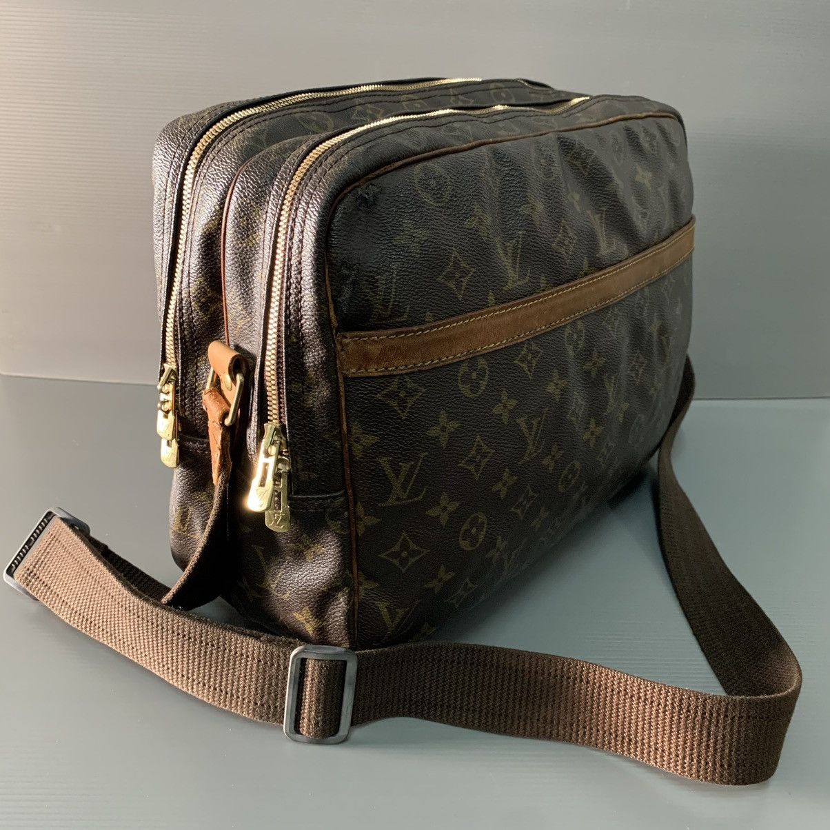 Louis Vuitton Louis Vuitton Reporter Mesengger GM Size ONE SIZE - 5 Thumbnail
