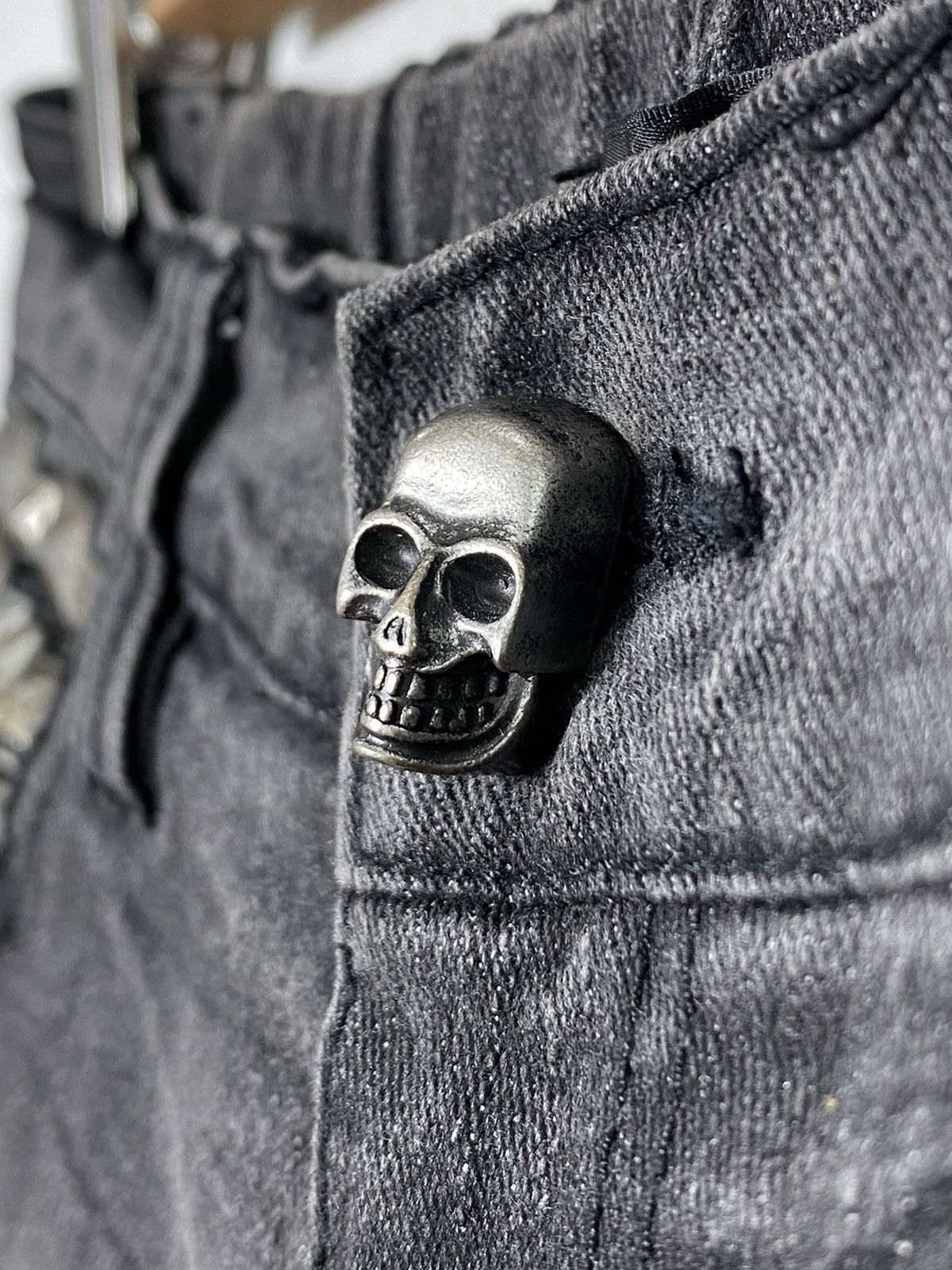 Japanese Brand Vintage Gladnews Chrome Skulls Hearts Denim Size 27" / US 4 / IT 40 - 1 Thumbnail