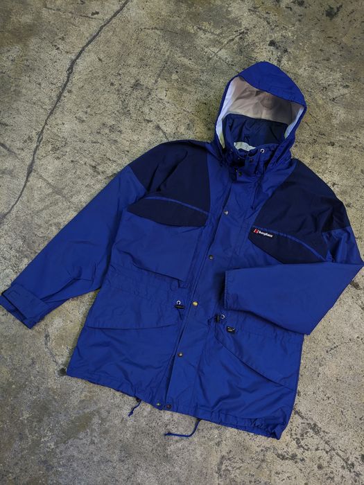 Vintage berghaus hotsell gore tex jacket