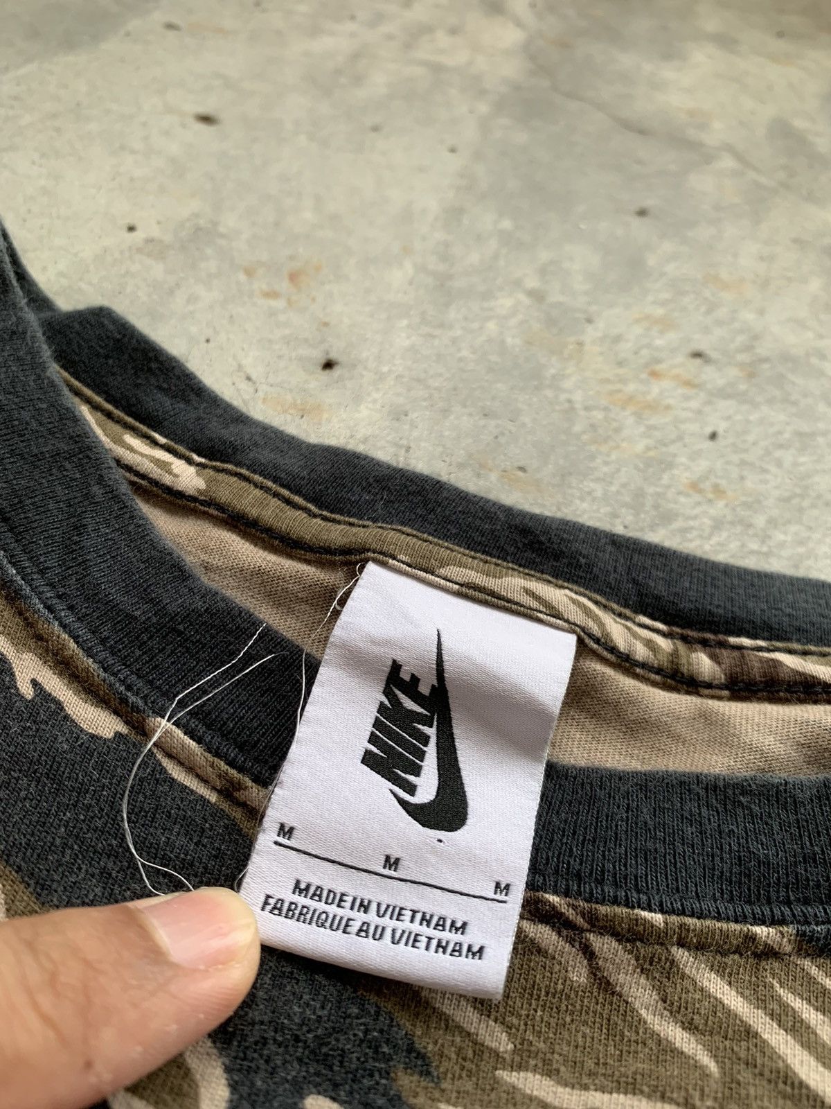 Nike Distressed Nike Lab Tiger Stripes Camo Long Sleeve Tshirt Size US M / EU 48-50 / 2 - 5 Thumbnail