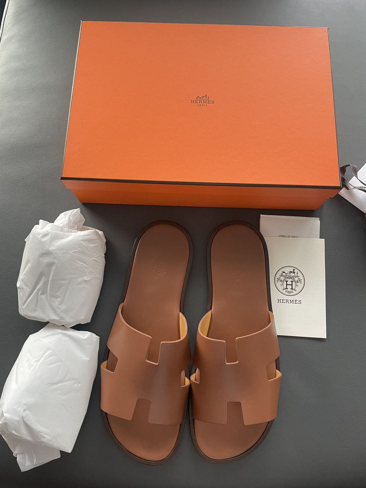 Hermes Rare Brand New Hermes Logo Leather Izmir Sandal Slides Shoes Size US 11 / EU 44 - 18 Thumbnail