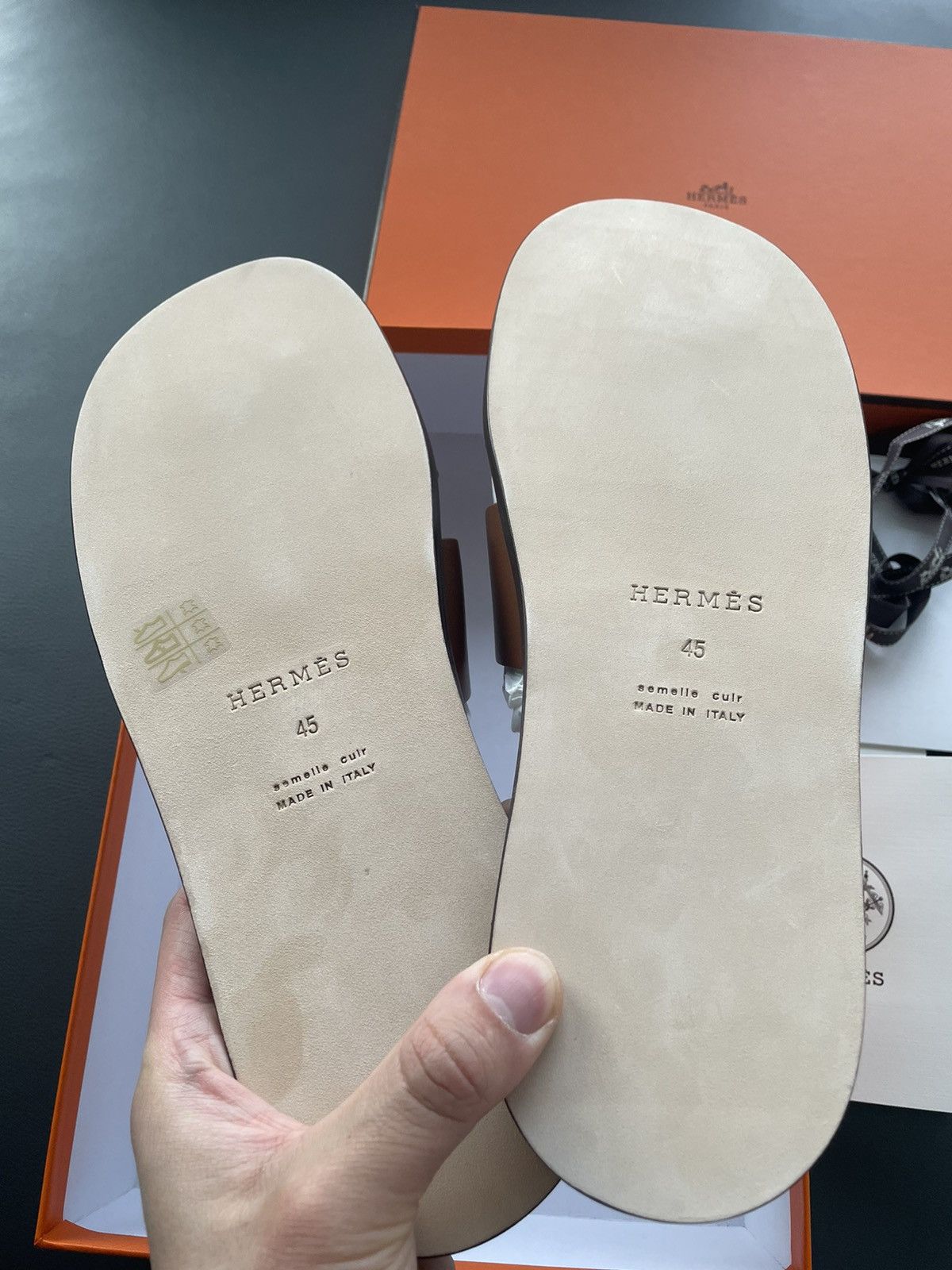 Hermes Rare Brand New Hermes Logo Leather Izmir Sandal Slides Shoes Size US 11 / EU 44 - 13 Thumbnail
