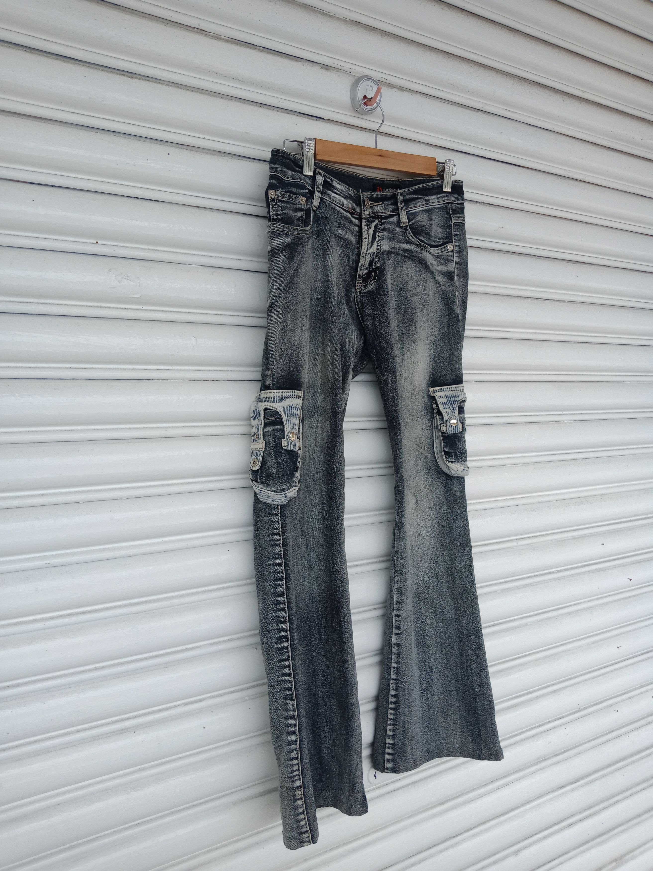 In The Attic Pantamime Hybrid Flare Washed Black Size US 30 / EU 46 - 4 Thumbnail