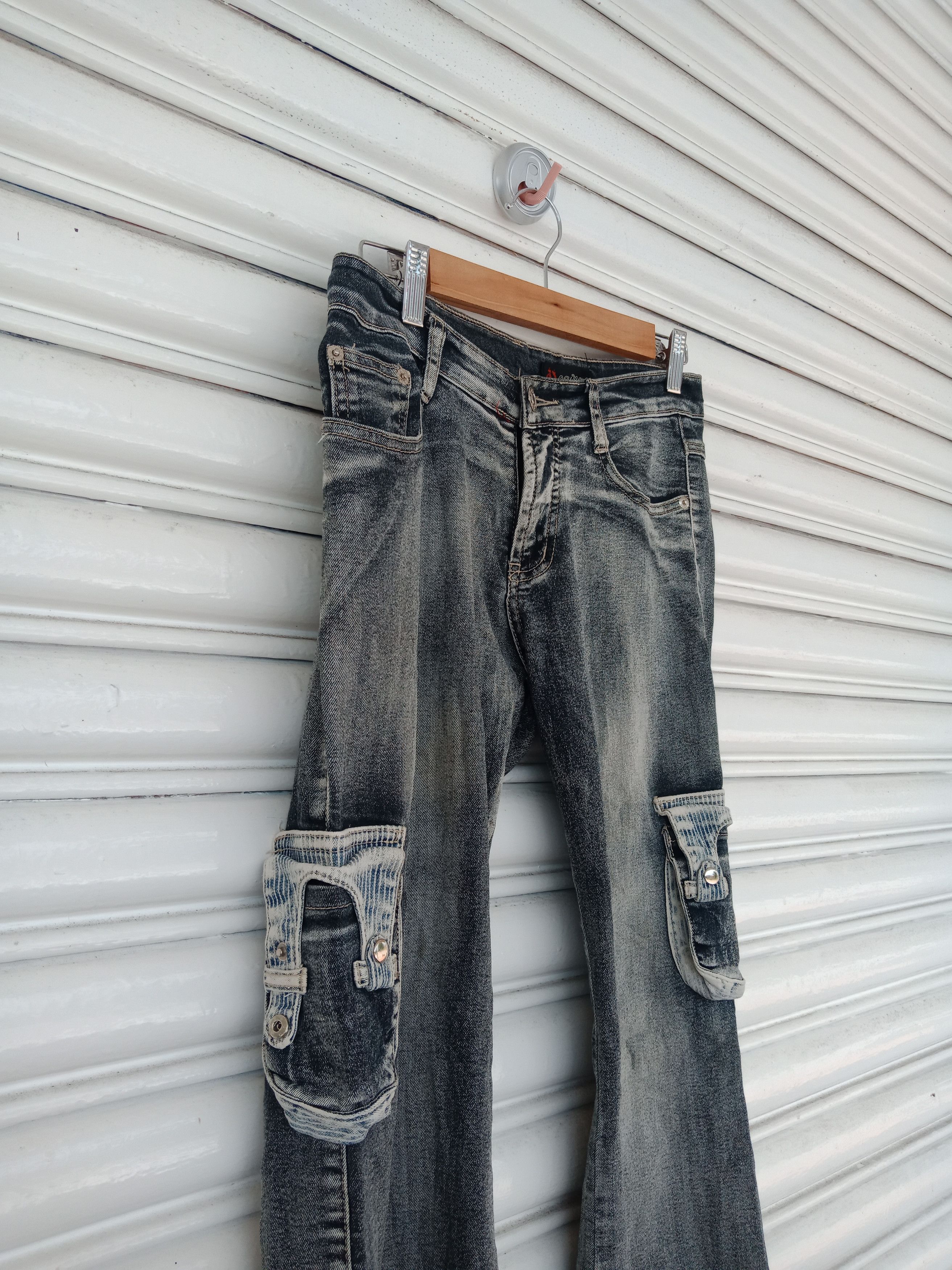 In The Attic Pantamime Hybrid Flare Washed Black Size US 30 / EU 46 - 5 Thumbnail