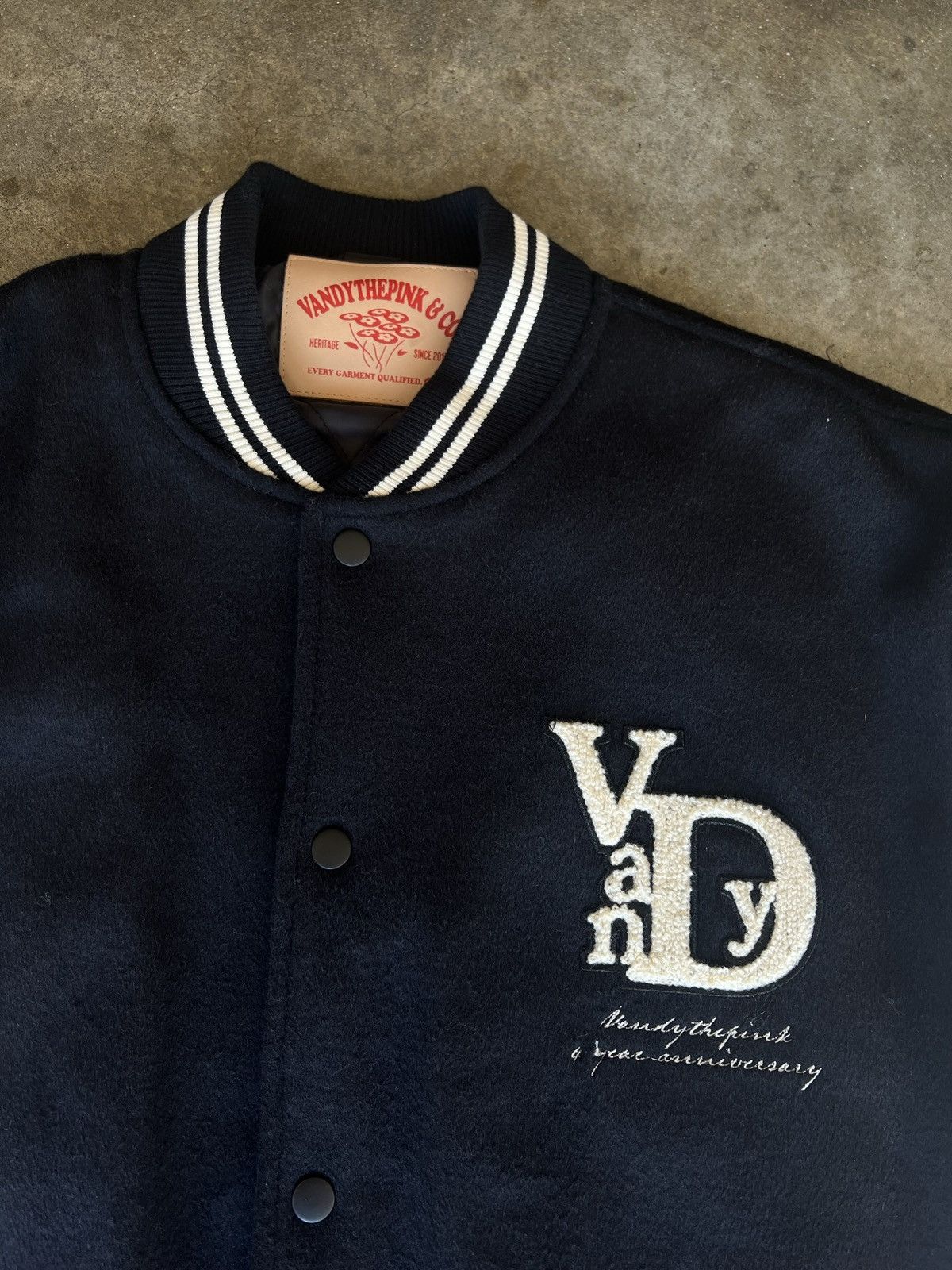 Vandy The Pink DS 2021 Vandy The Pink 4 Year Varsity Jacket Black Size US XL / EU 56 / 4 - 5 Thumbnail
