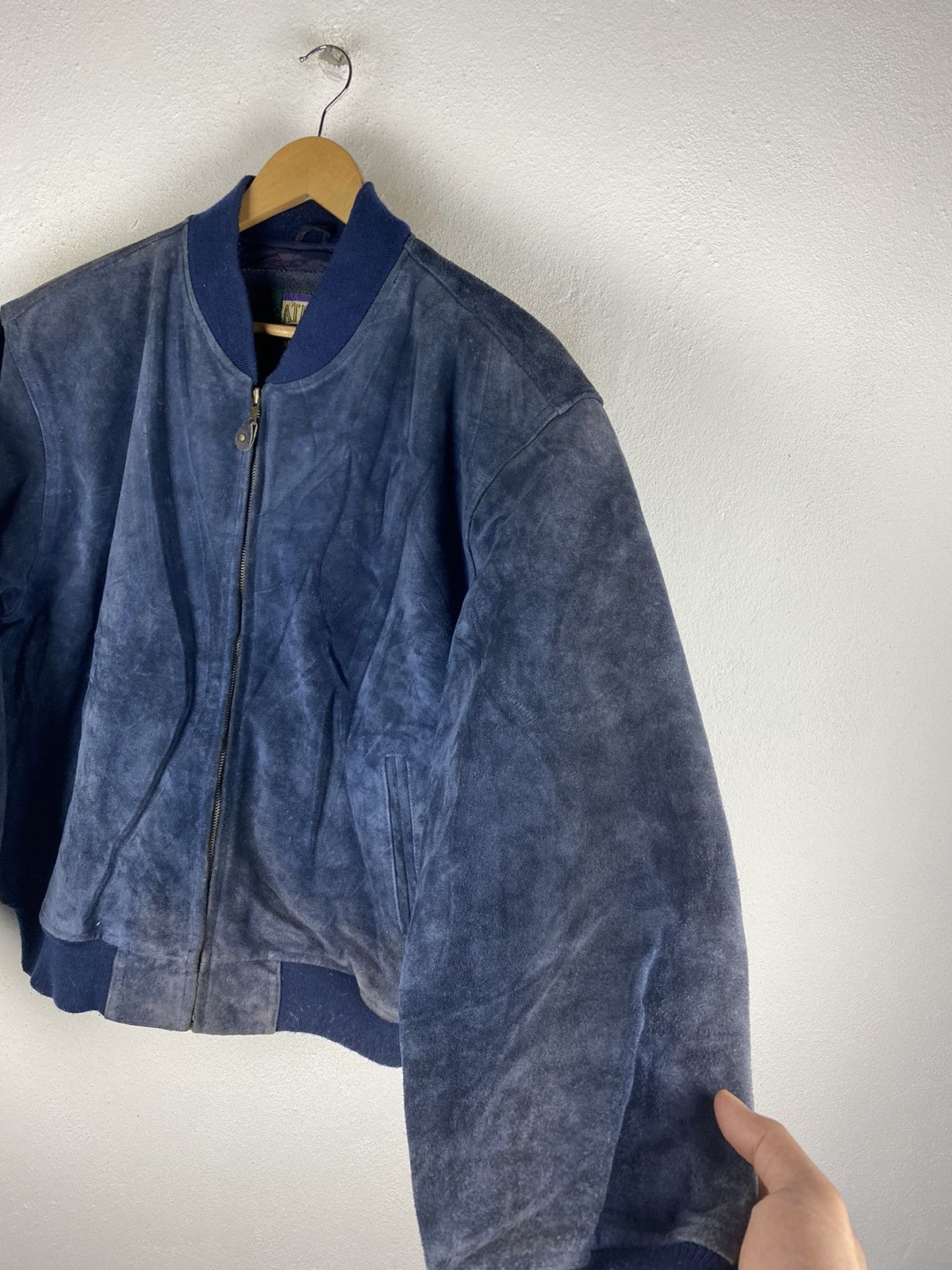 Vintage VINTAGE SUEDE LEATHER BOMBER JACKET Size US L / EU 52-54 / 3 - 6 Thumbnail