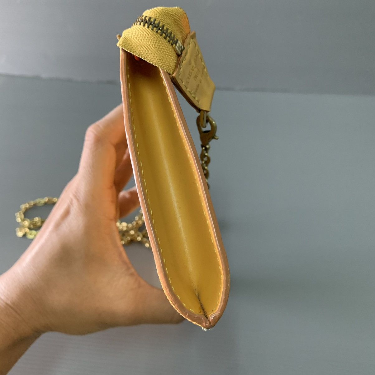 Louis Vuitton Louis Vuitton Pochette Epi Yellow Bag Size ONE SIZE - 4 Thumbnail