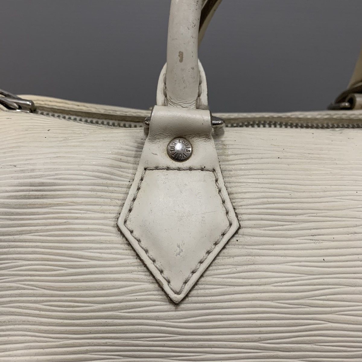 Louis Vuitton Louis Vuitton Speedy Epi Leather 25 Bag Size ONE SIZE - 10 Thumbnail