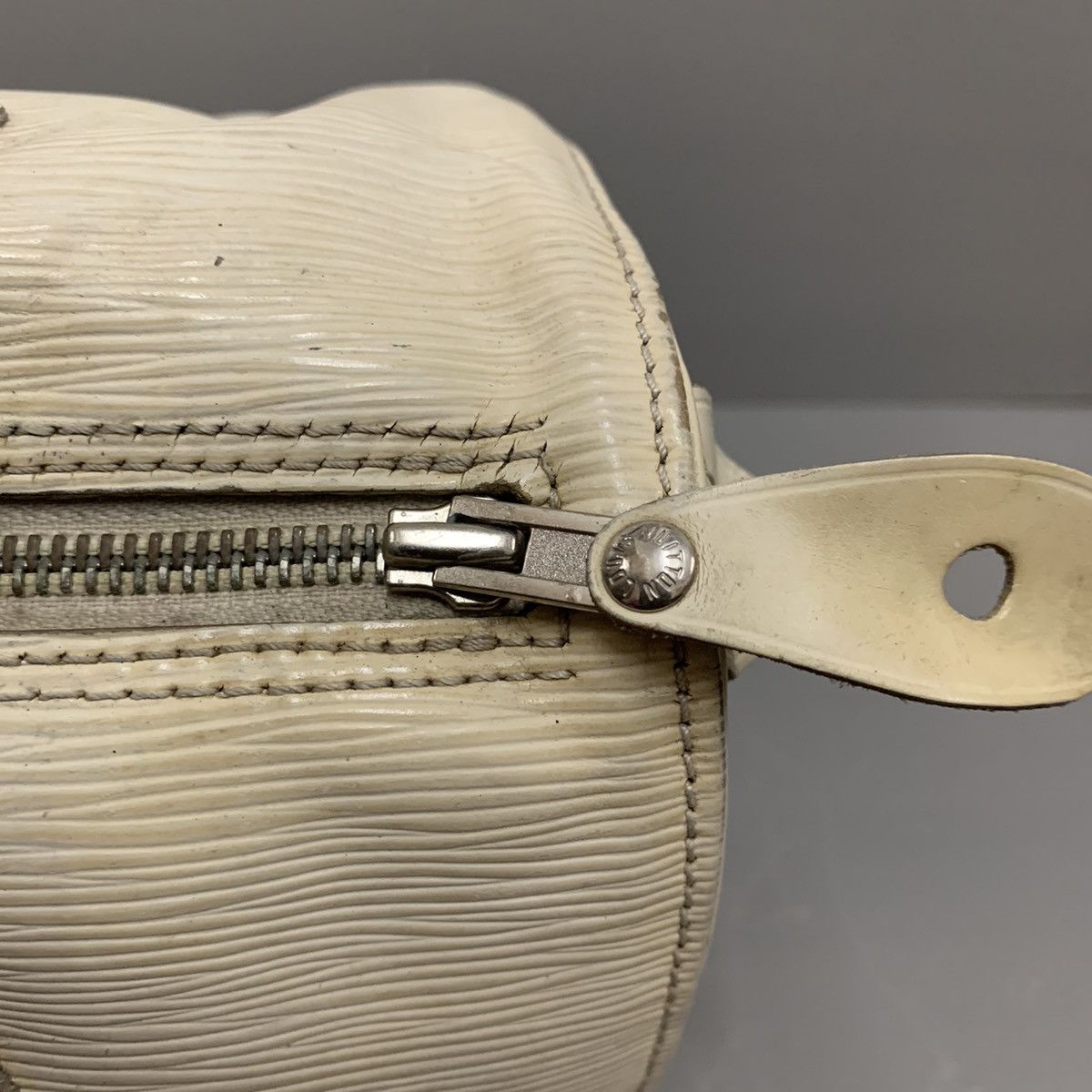 Louis Vuitton Louis Vuitton Speedy Epi Leather 25 Bag Size ONE SIZE - 11 Thumbnail