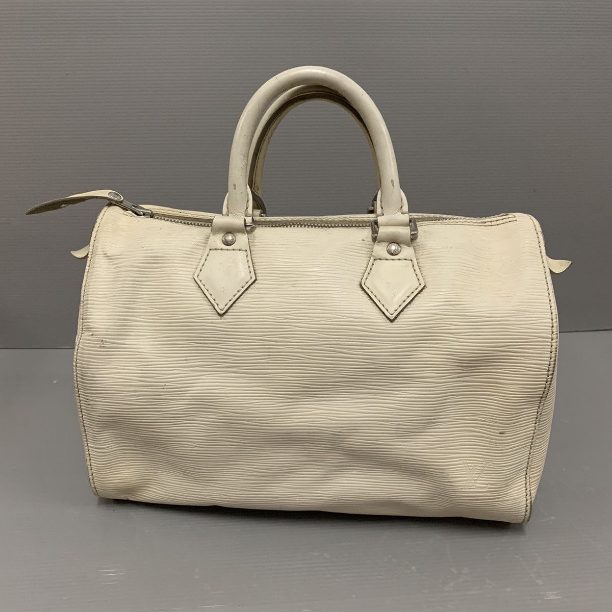 Louis Vuitton Louis Vuitton Speedy Epi Leather 25 Bag Size ONE SIZE - 1 Thumbnail