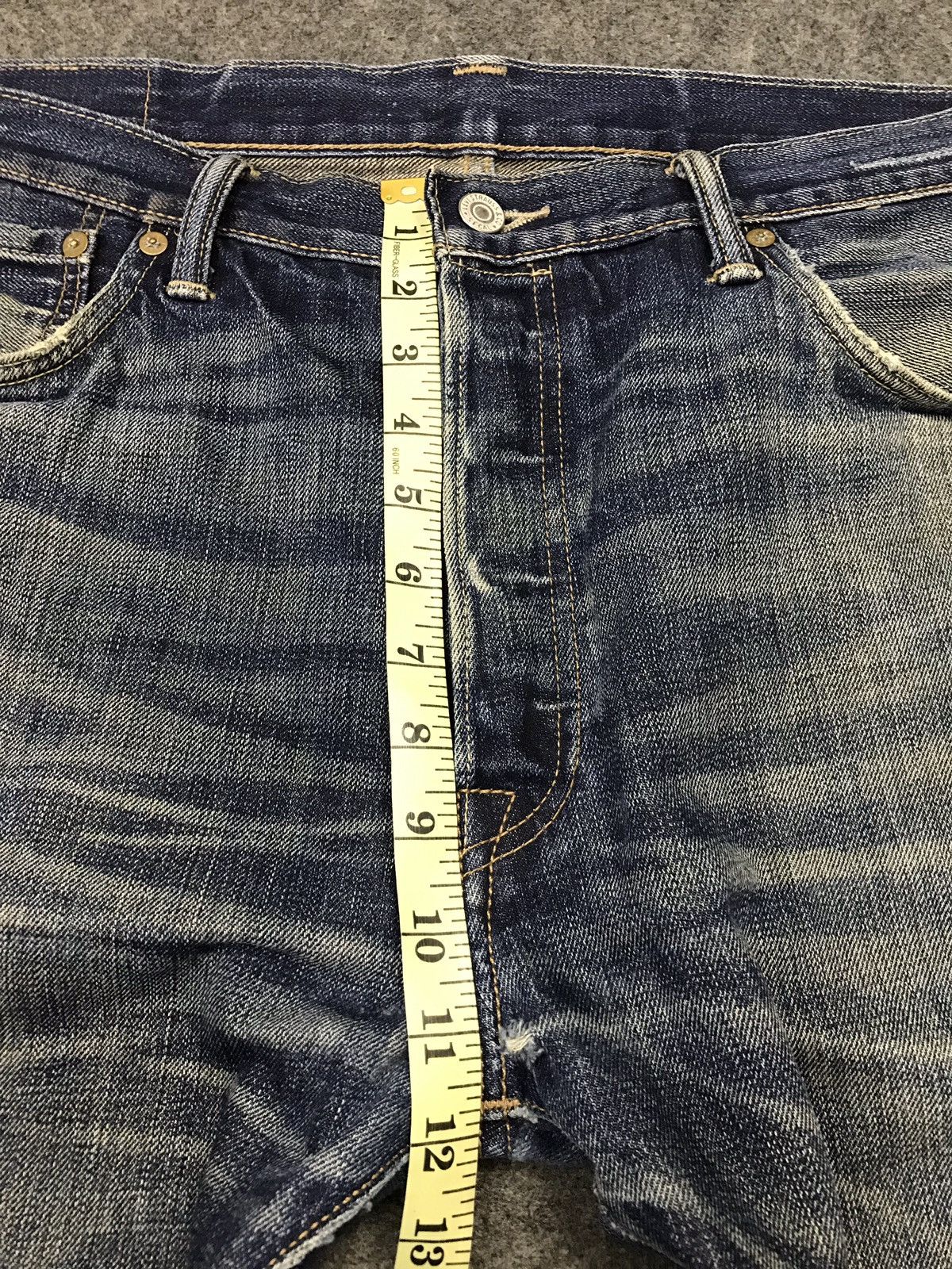 Levi's Vintage Clothing × Vintage Vintage Levi’s 501 Distressed Indigo Denim Jeans Size US 36 / EU 52 - 19 Thumbnail