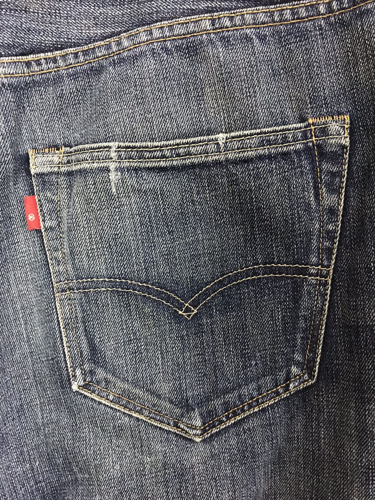 Levi's Vintage Clothing × Vintage Vintage Levi’s 501 Distressed Indigo Denim Jeans Size US 36 / EU 52 - 12 Thumbnail