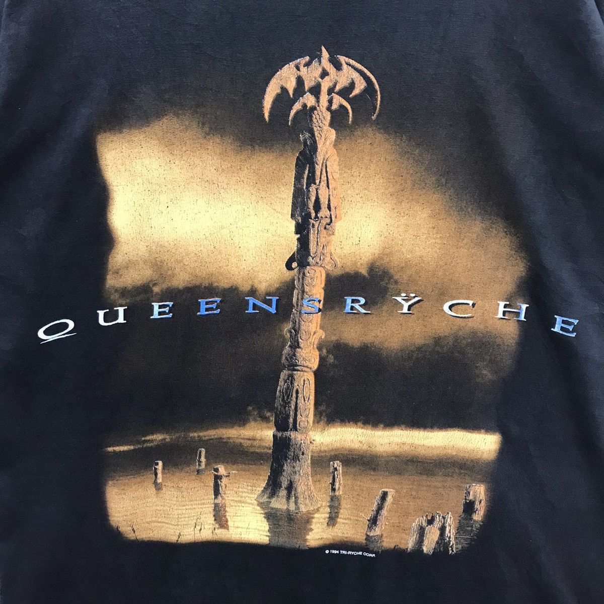 Band Tees × Vintage Rare!! Vintage Queensryche Heavy Metal Band Tour Tee Size US L / EU 52-54 / 3 - 5 Thumbnail