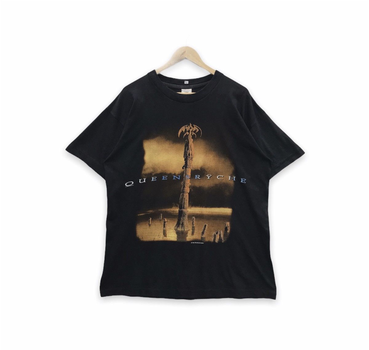 Band Tees × Vintage Rare!! Vintage Queensryche Heavy Metal Band Tour Tee Size US L / EU 52-54 / 3 - 1 Thumbnail
