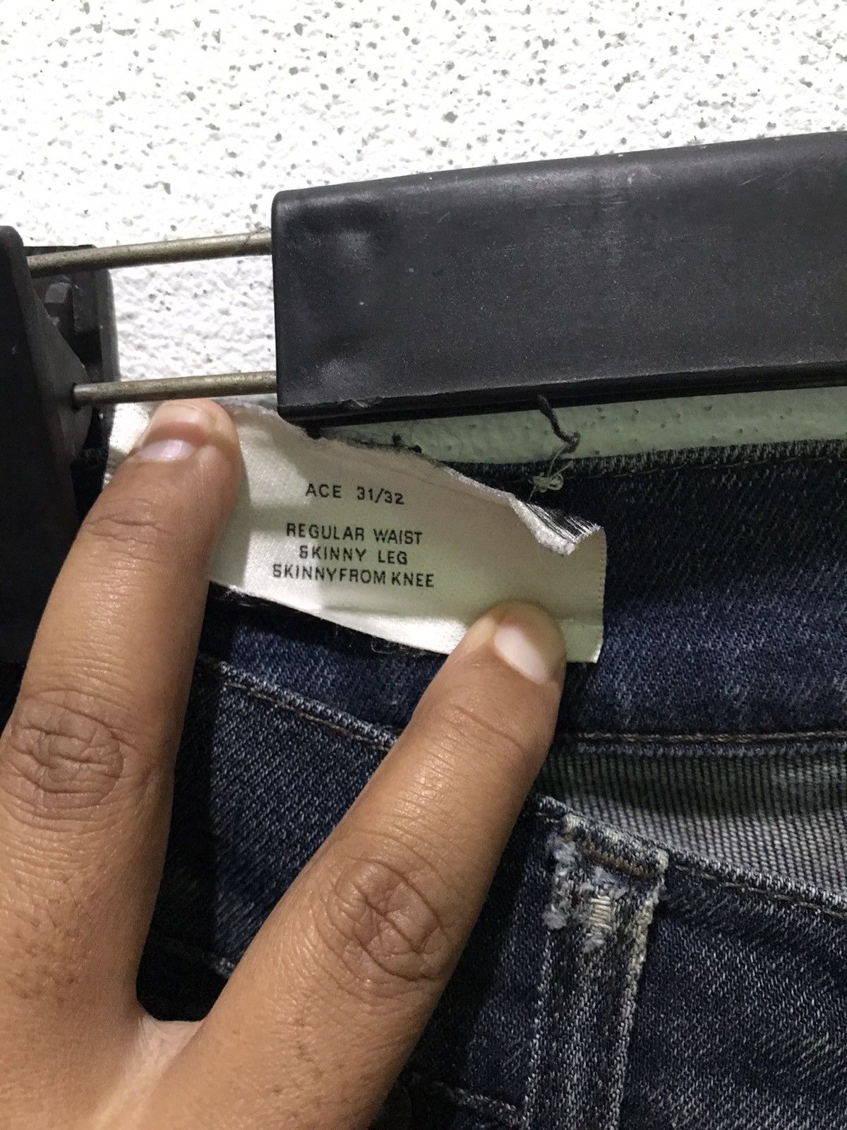 Acne Studios ACNE STUDIO JEANS SKINNY LEG DISTRESS JEANS Size US 32 / EU 48 - 7 Thumbnail