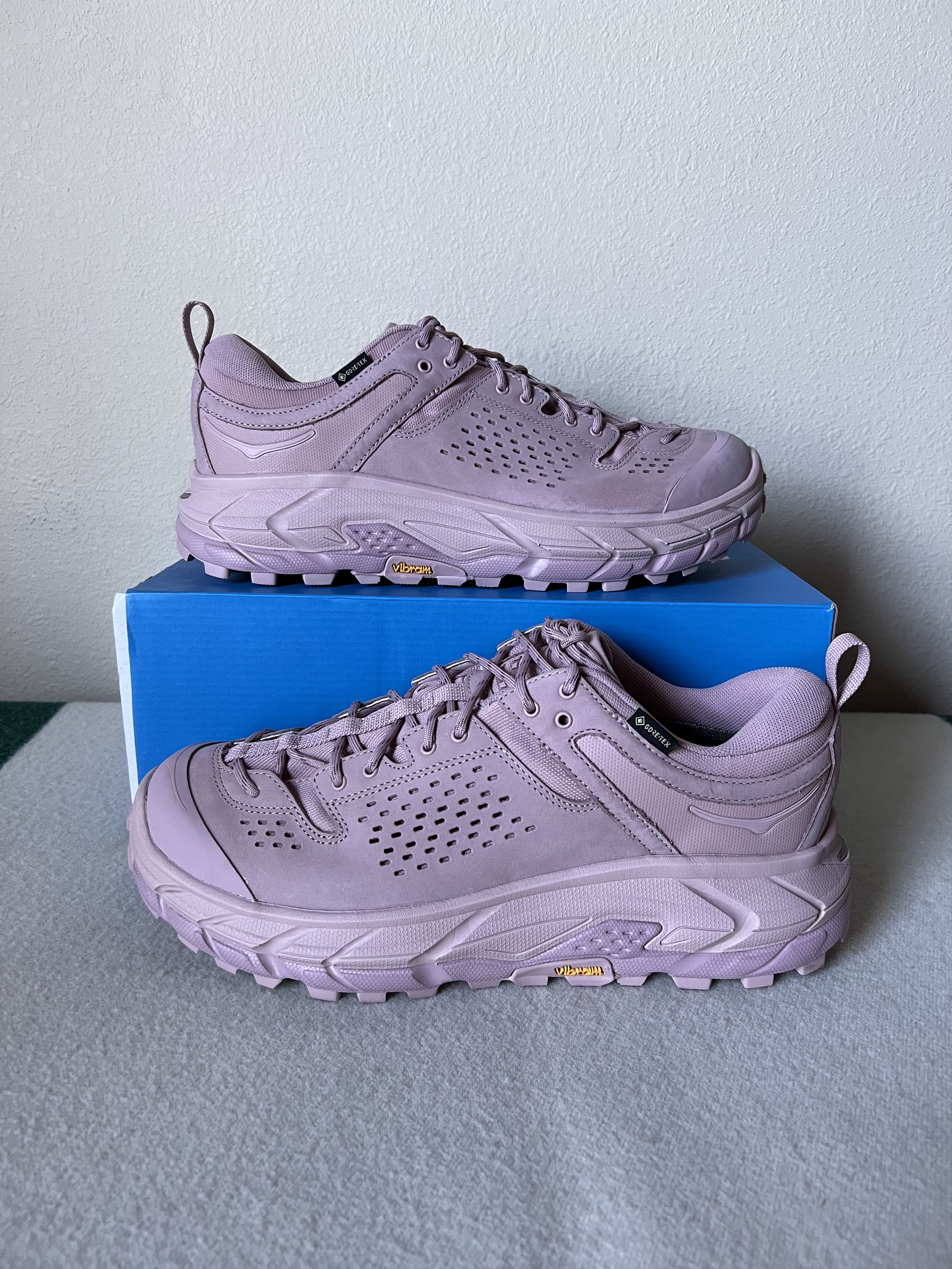 Hoka Hoka One One Tor Ultra Lo in Pale Mauve Pink Size US 8 / EU 41 - 2 Thumbnail