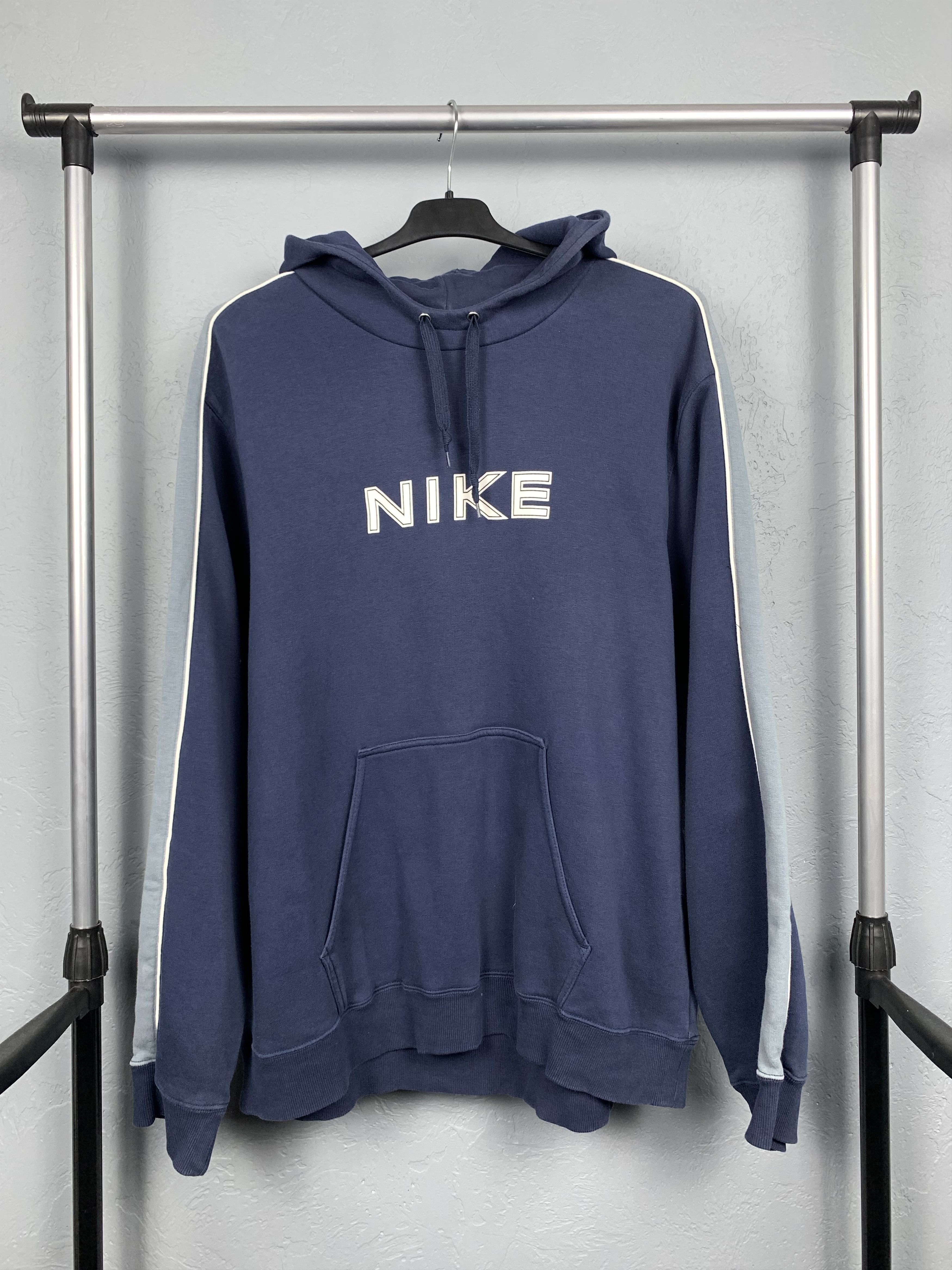 Nike Vintage Mens Hoodie Y2K