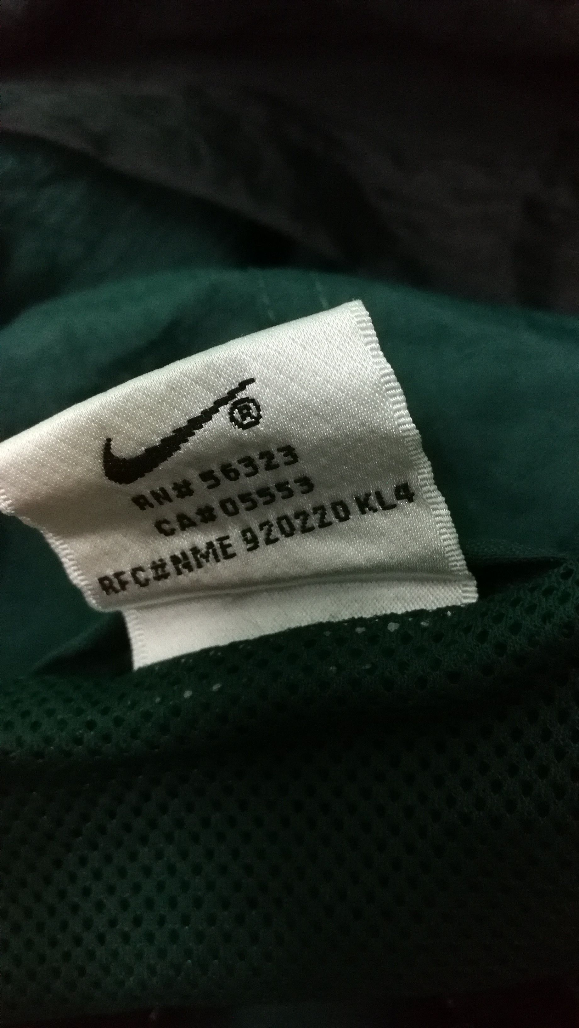 Vintage VINTAGE NIKE WHINBREAKER Size US L / EU 52-54 / 3 - 4 Thumbnail