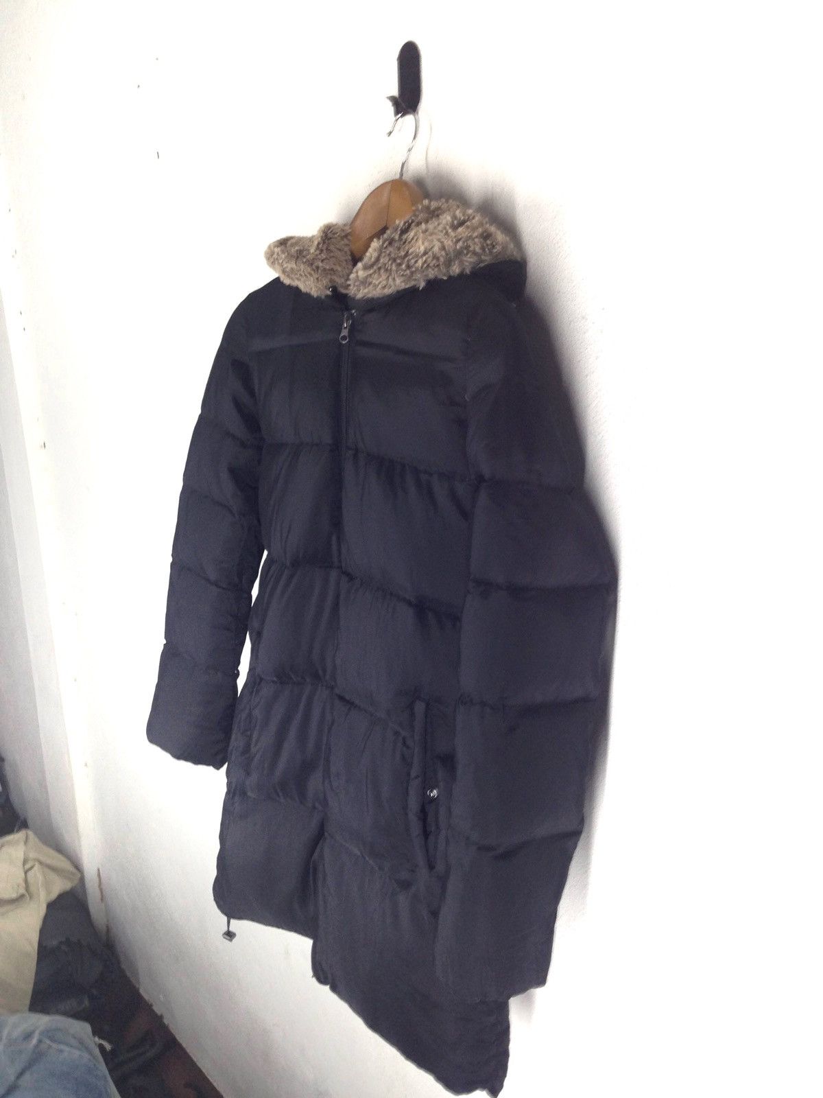 Japanese Brand Back Number Down Coat - Size M 650 Fill Power, Faux Fur Hood Size US M / EU 48-50 / 2 - 4 Thumbnail