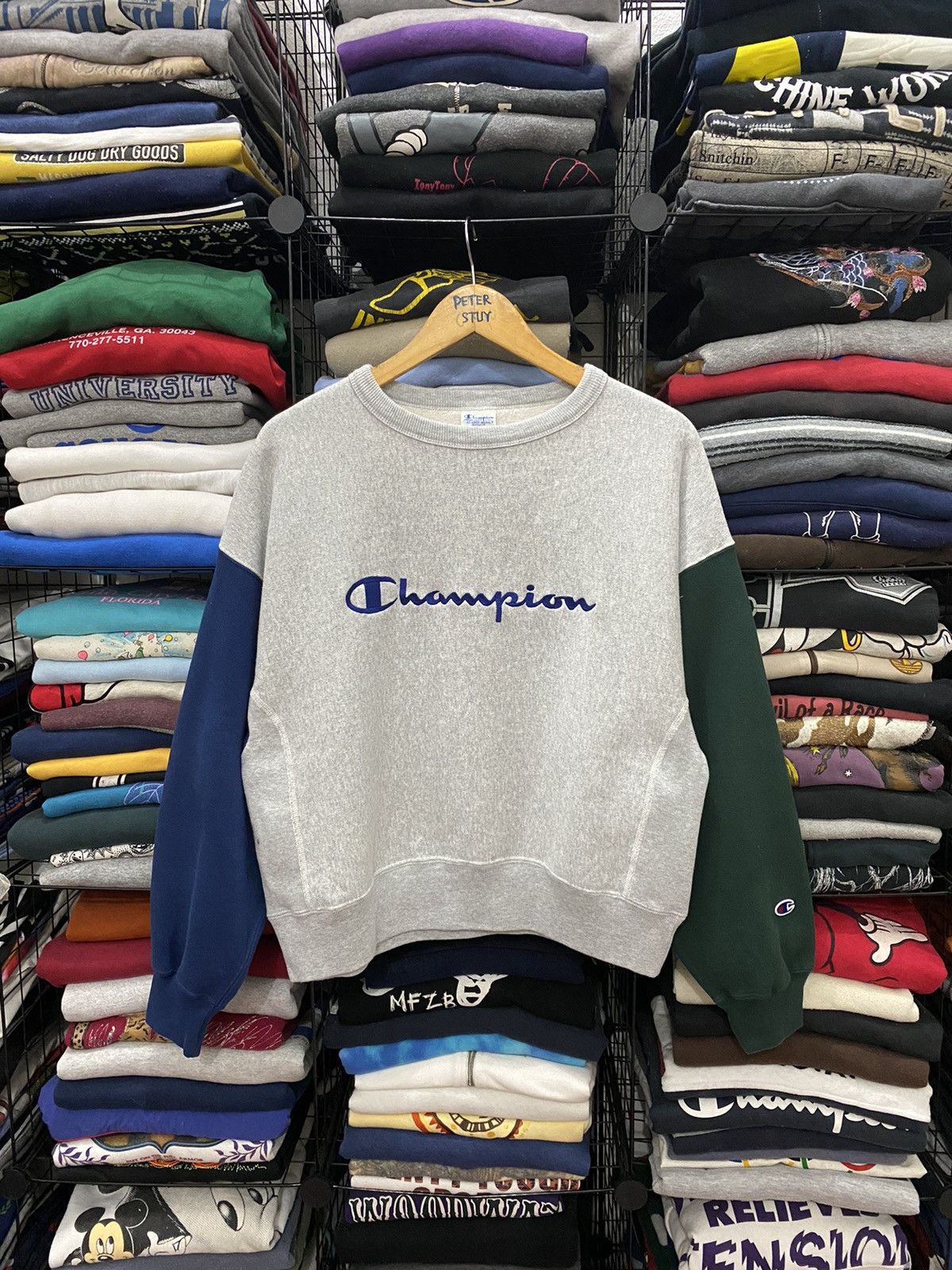 Champion GK166 CHAMPION EMBROIDERY LOGO SWEATER Size US M / EU 48-50 / 2 - 1 Thumbnail