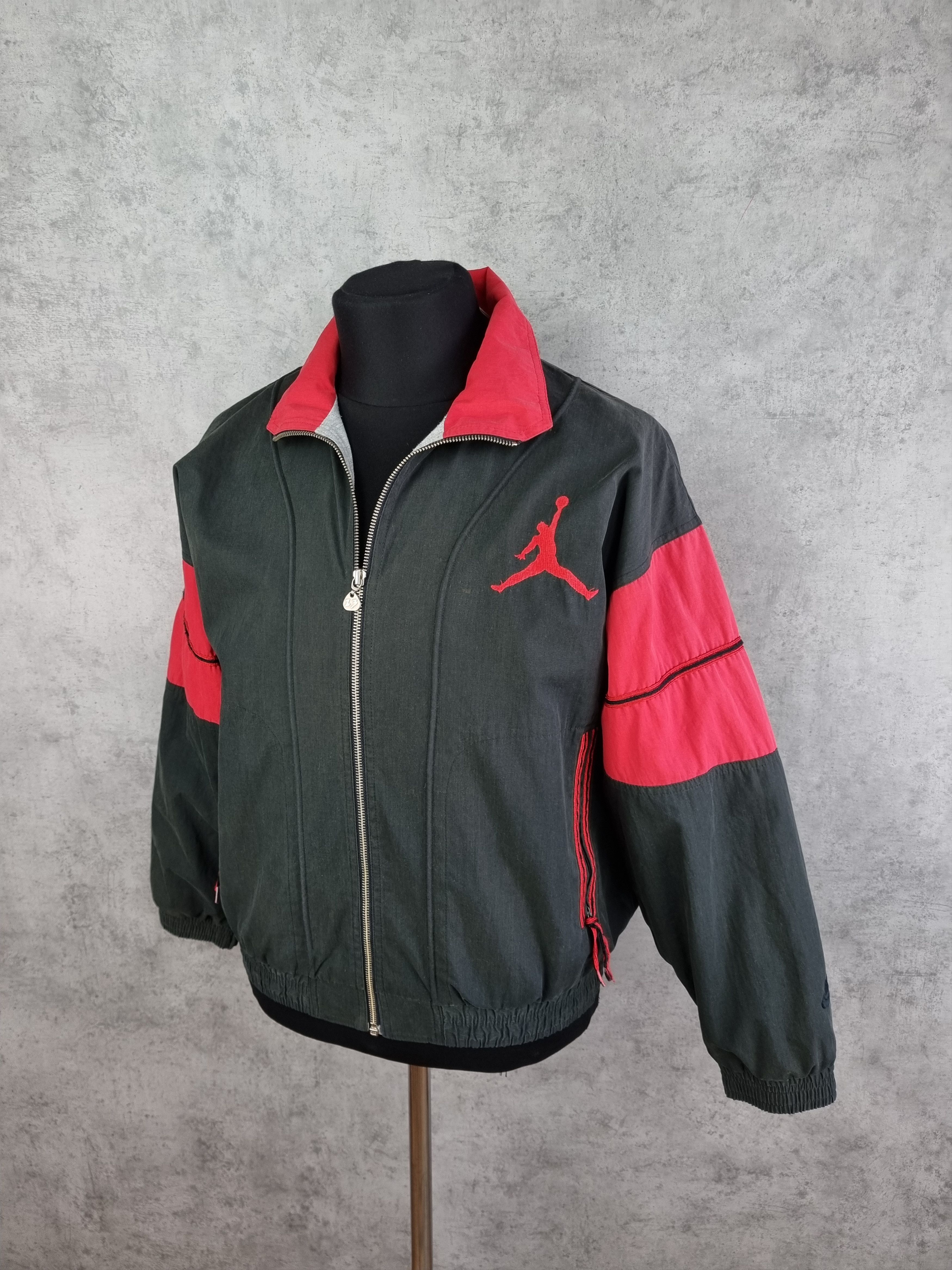 Jordan Brand × Nike × Vintage 90s Air Jordan Faded Jacket with Embroidered Logo Size US S / EU 44-46 / 1 - 3 Thumbnail
