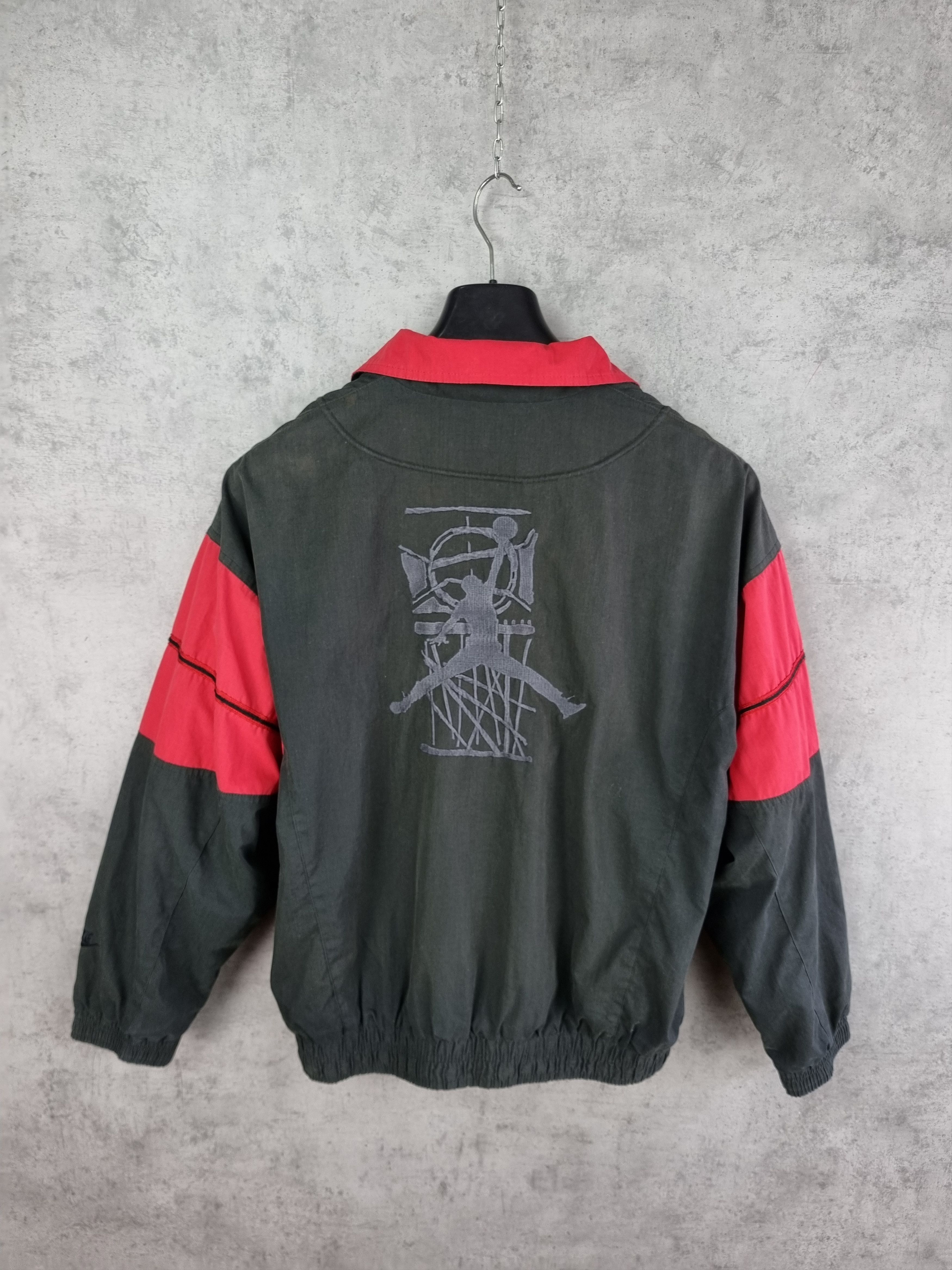 Jordan Brand × Nike × Vintage 90s Air Jordan Faded Jacket with Embroidered Logo Size US S / EU 44-46 / 1 - 2 Thumbnail