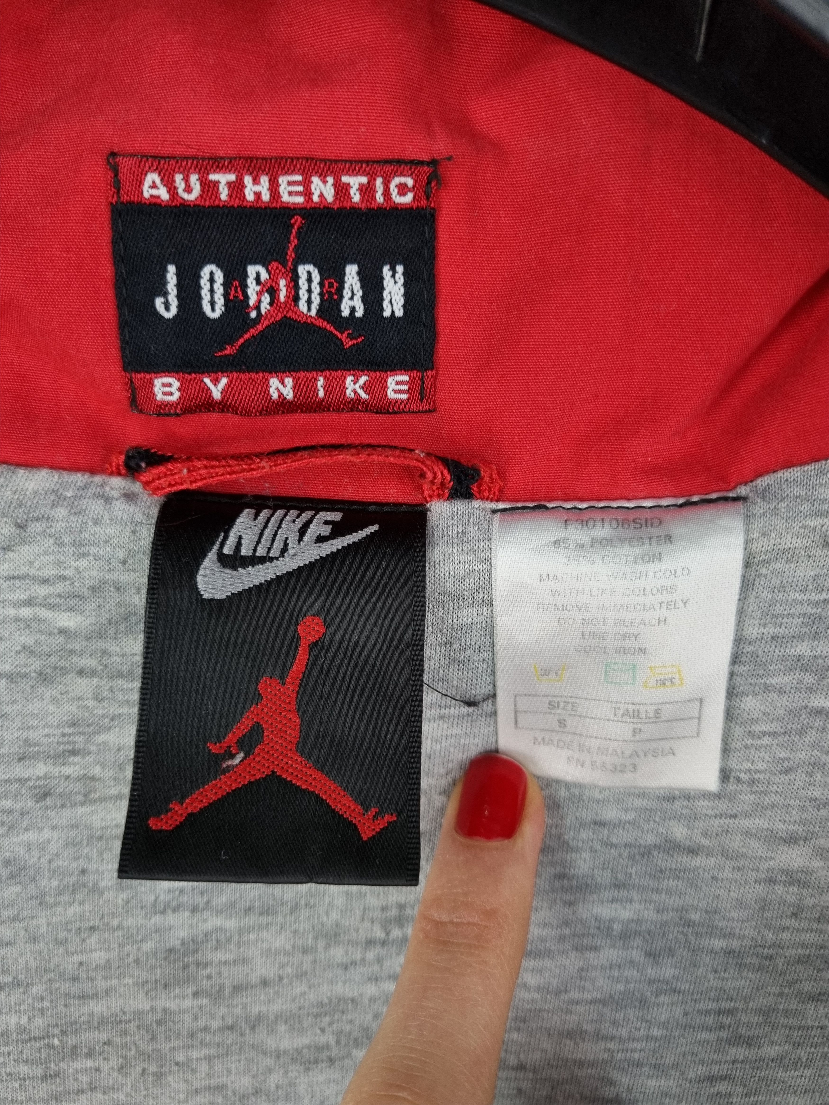Jordan Brand × Nike × Vintage 90s Air Jordan Faded Jacket with Embroidered Logo Size US S / EU 44-46 / 1 - 9 Thumbnail